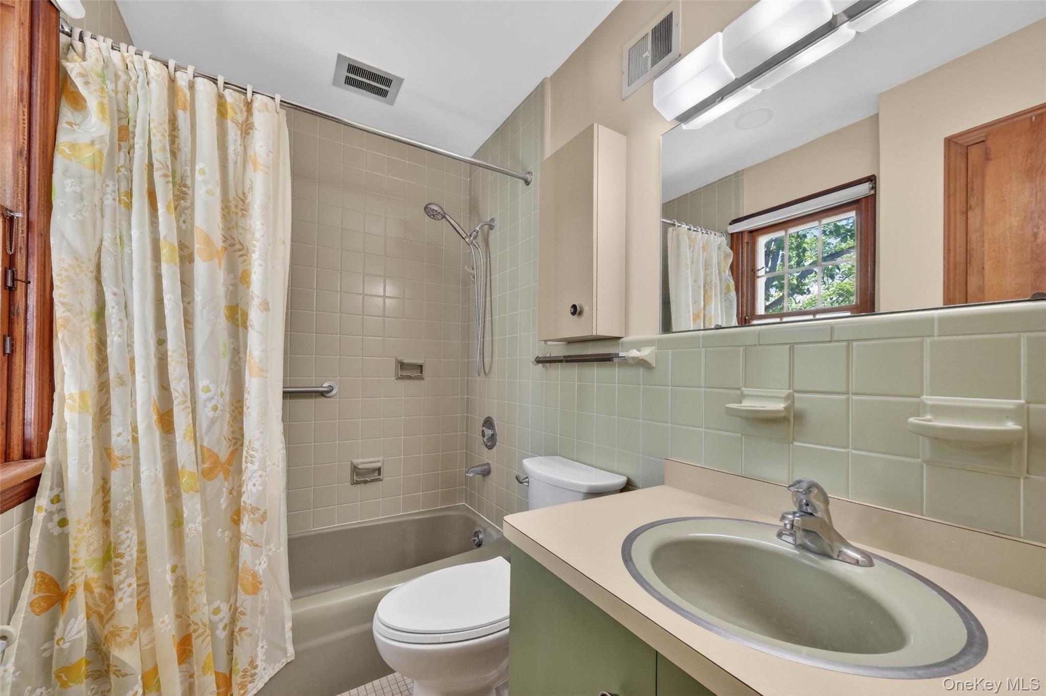2 Merry Hill Road – For Sale