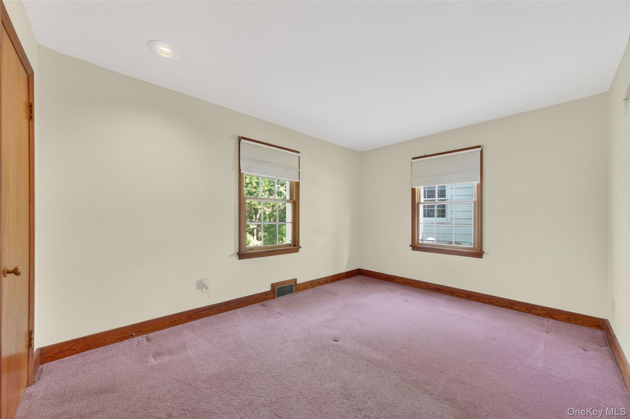 2 Merry Hill Road – For Sale photo 18