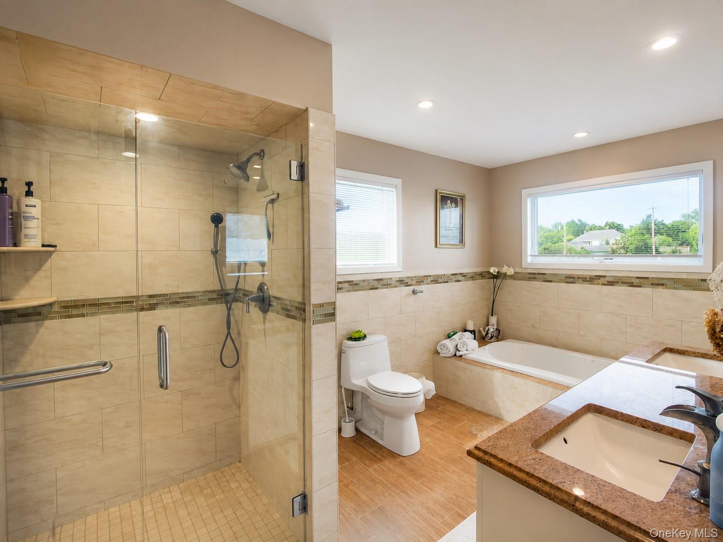345 Old Cove Boulevard – For Rent photo 11