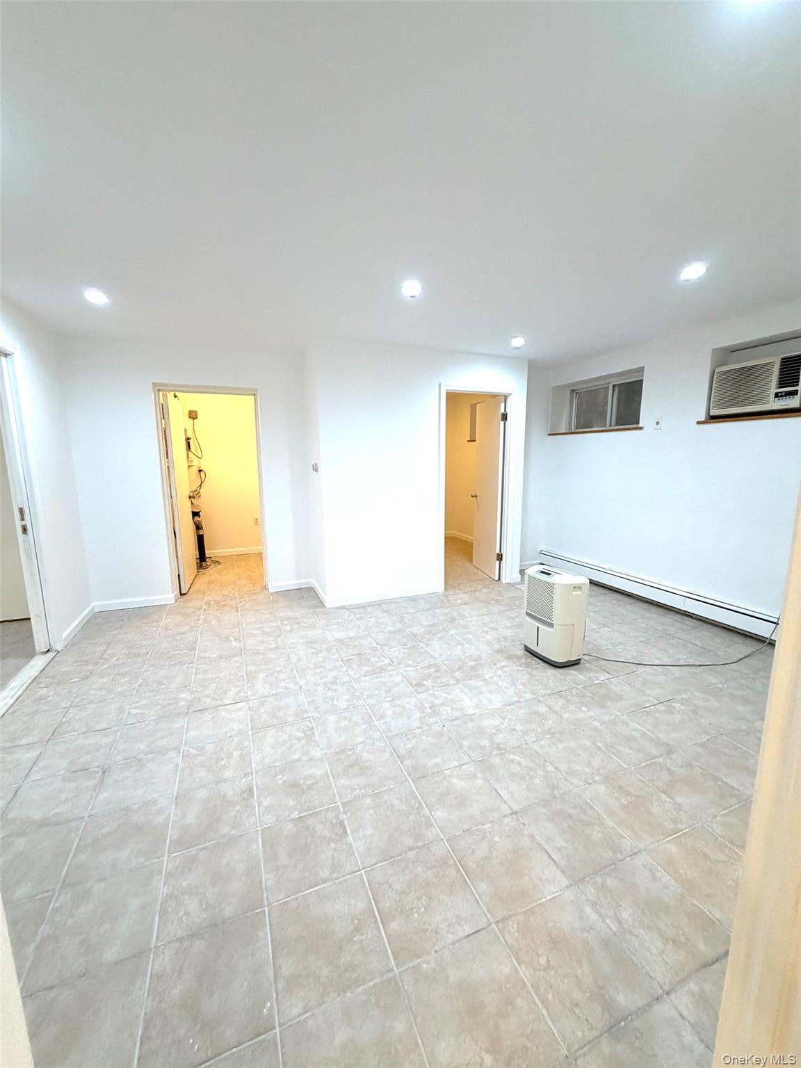 14923 Sanford Avenue, Unit B-C