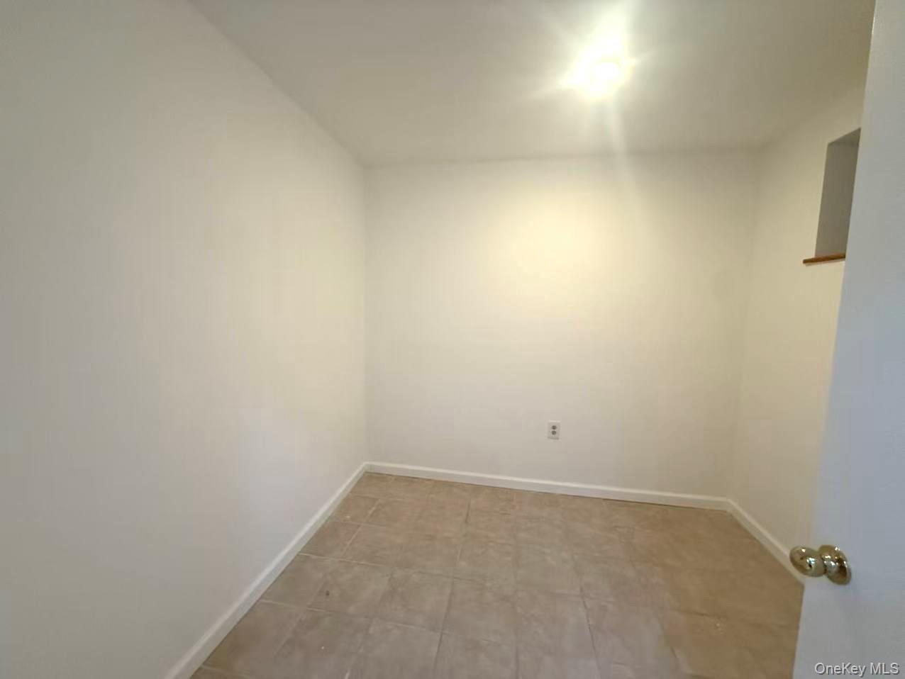 14923 Sanford Avenue, Unit B-C photo 6