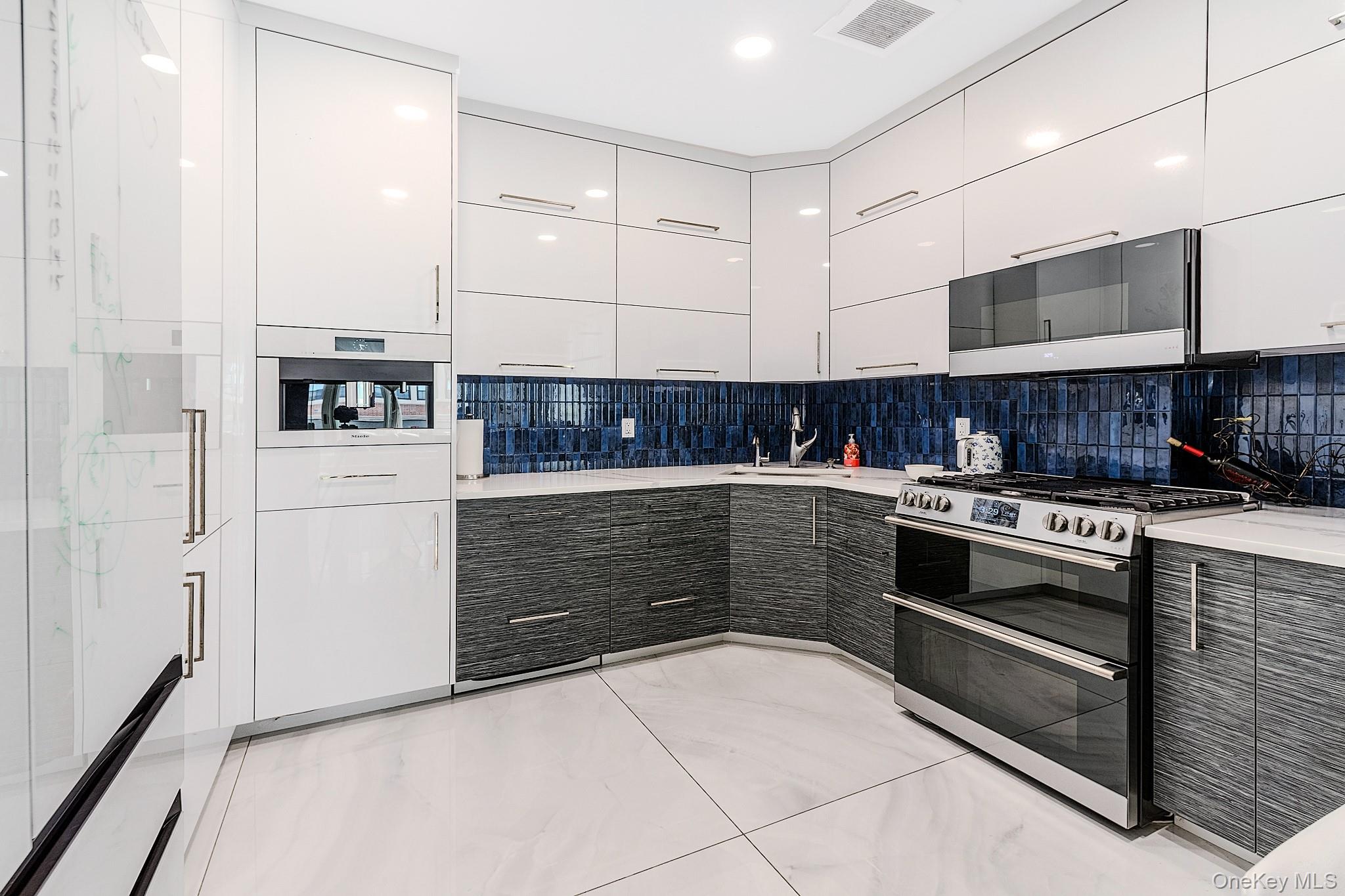 37 W End Avenue, Unit 2B photo 7
