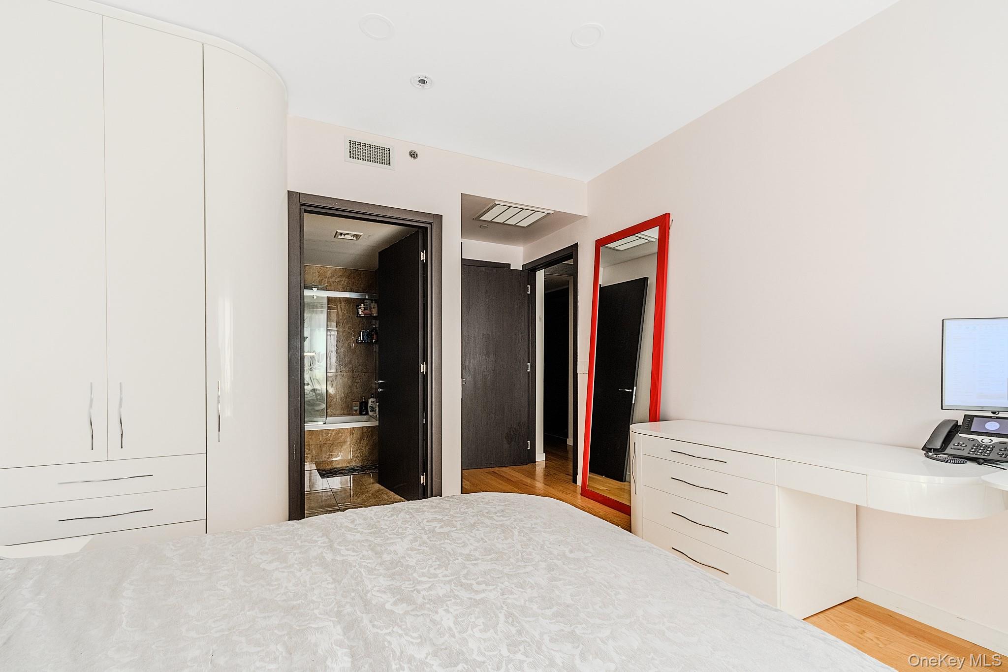 37 W End Avenue, Unit 2B photo 12