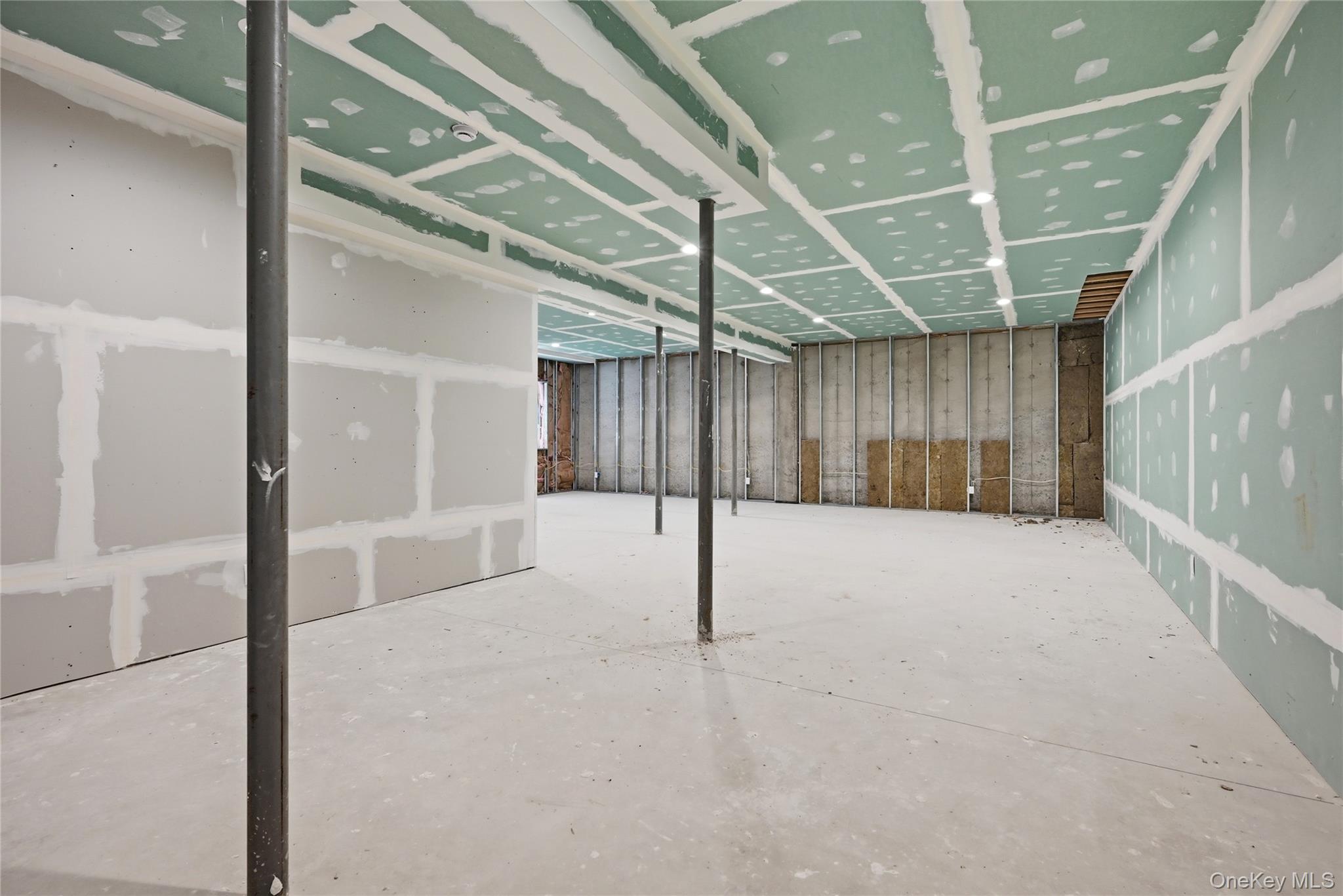 19 Montauk Highway, Unit 7 photo 25