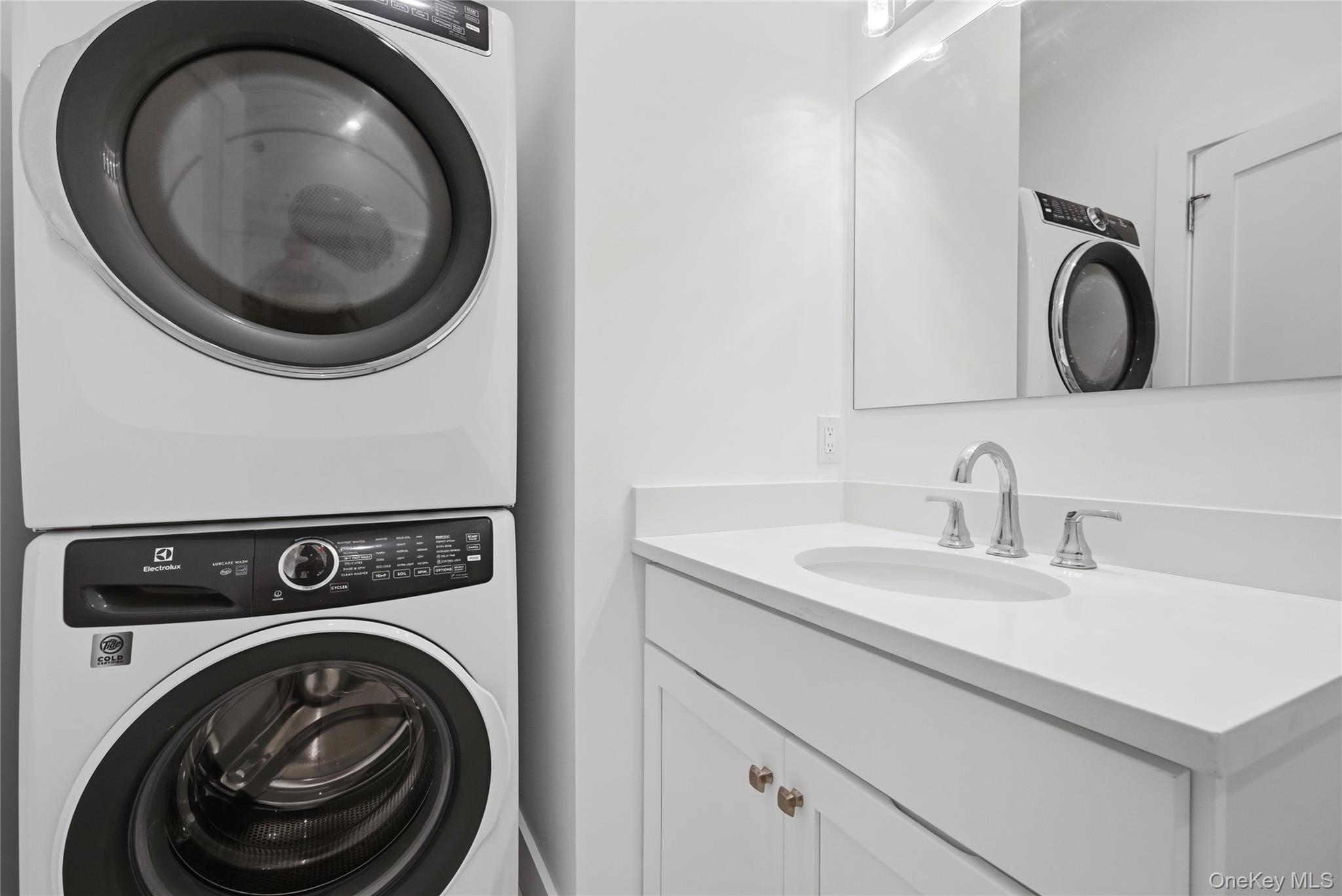 19 Montauk Highway, Unit 7 photo 19