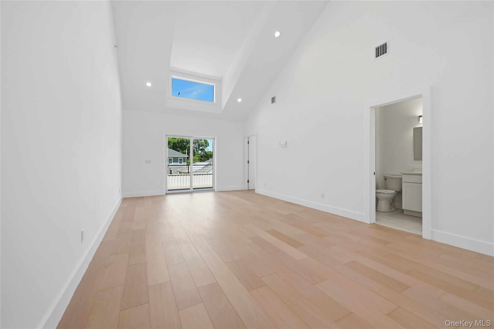 19 Montauk Highway, Unit 9 photo 14
