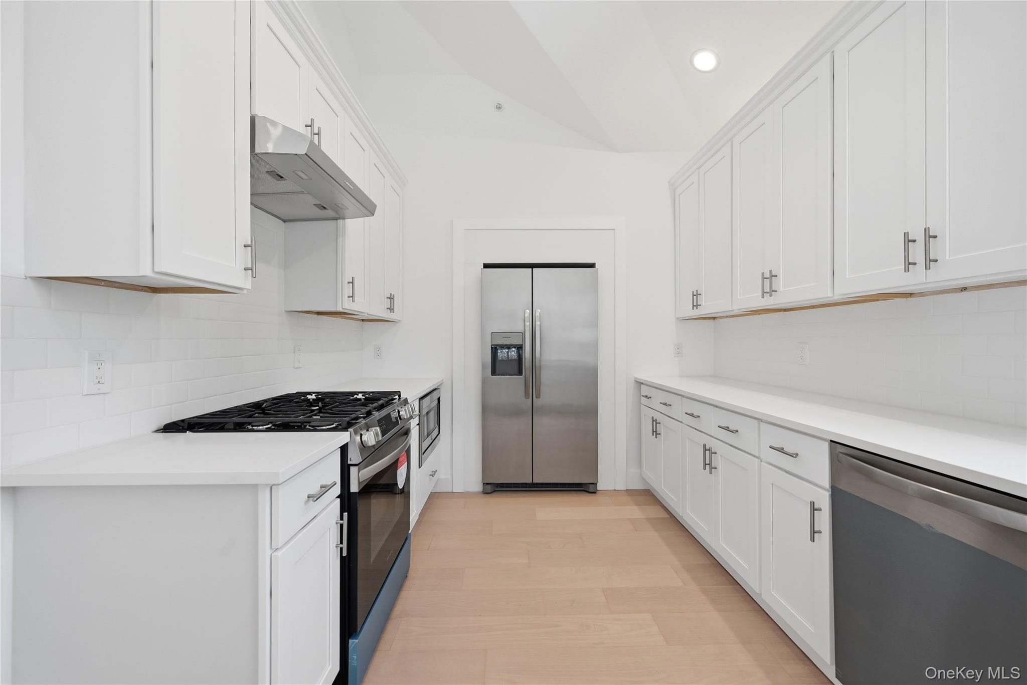 19 Montauk Highway, Unit 9 photo 7