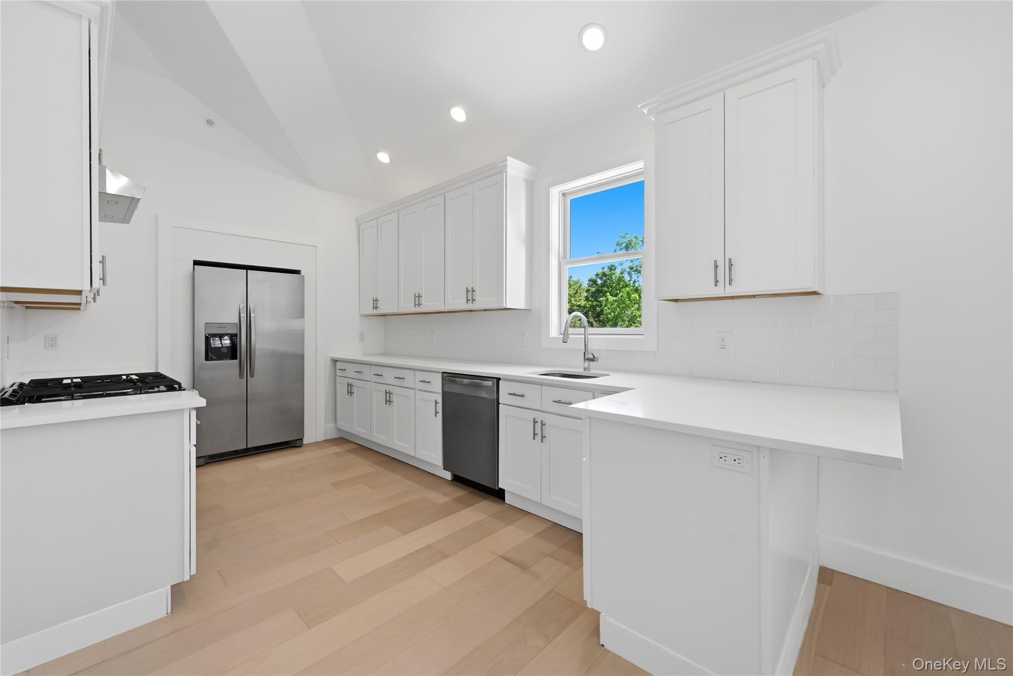 19 Montauk Highway, Unit 9 photo 3