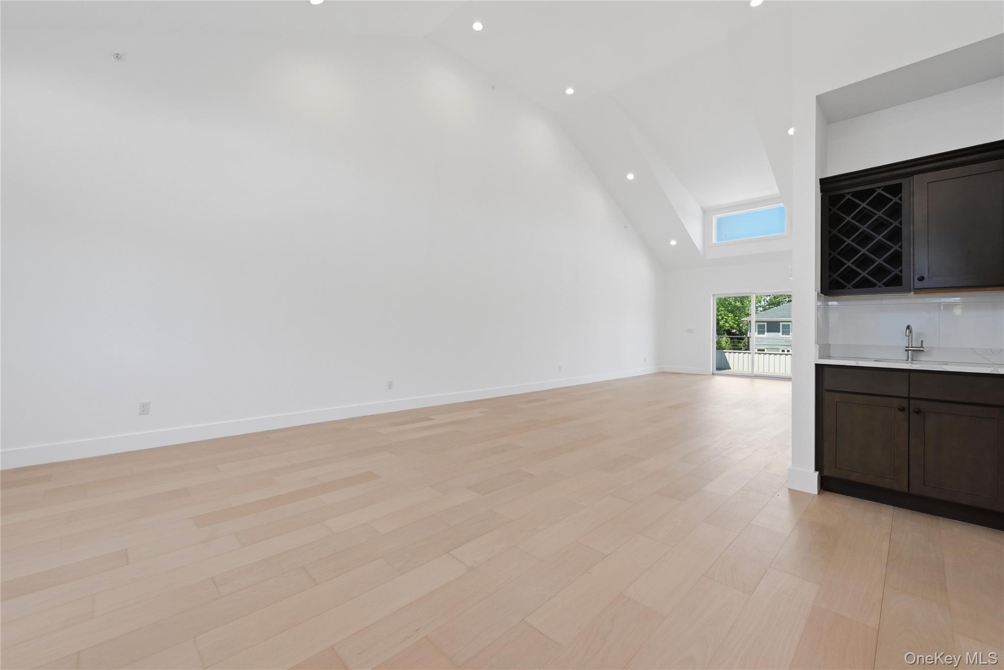 19 Montauk Highway, Unit 9 photo 9