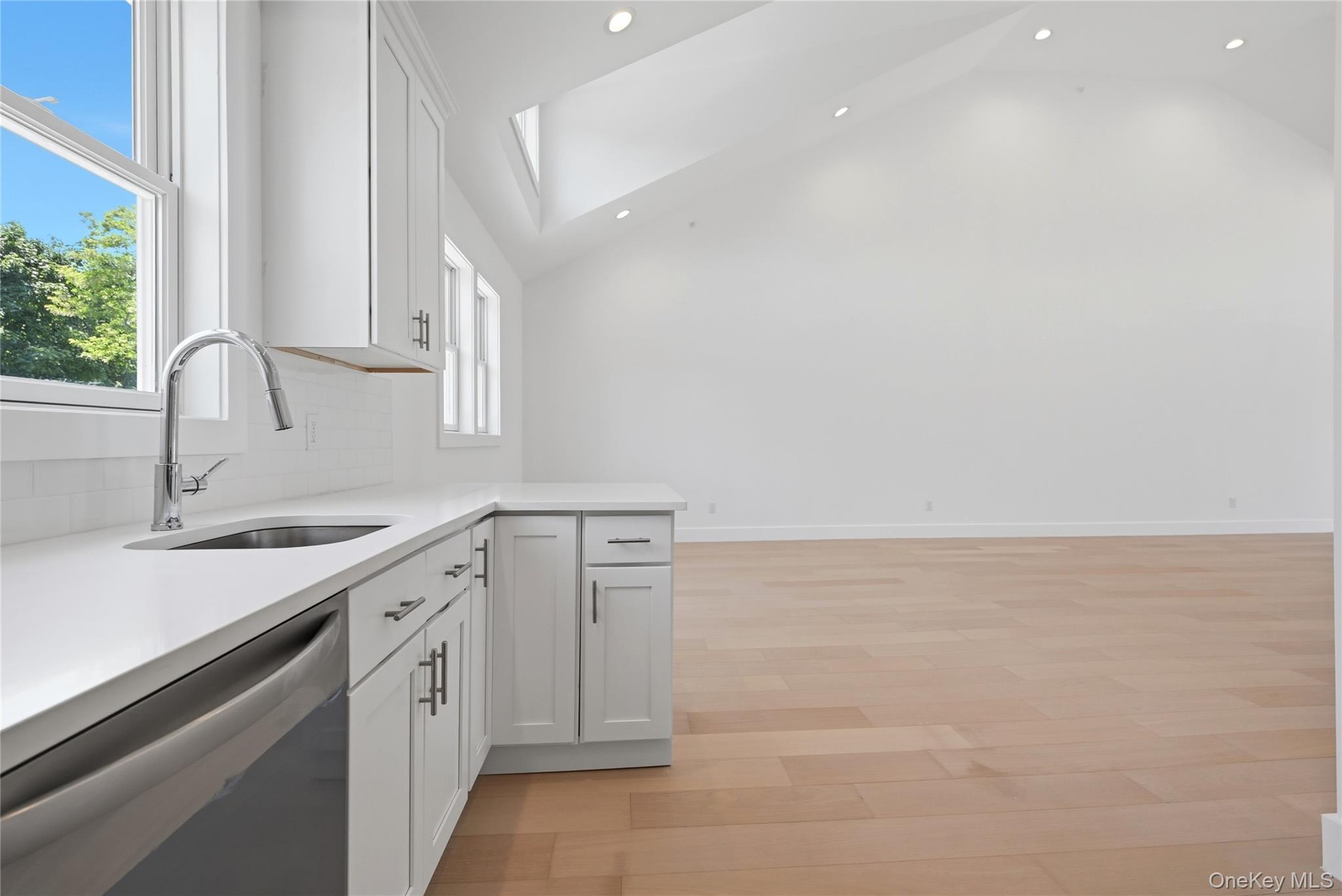 19 Montauk Highway, Unit 9 photo 8