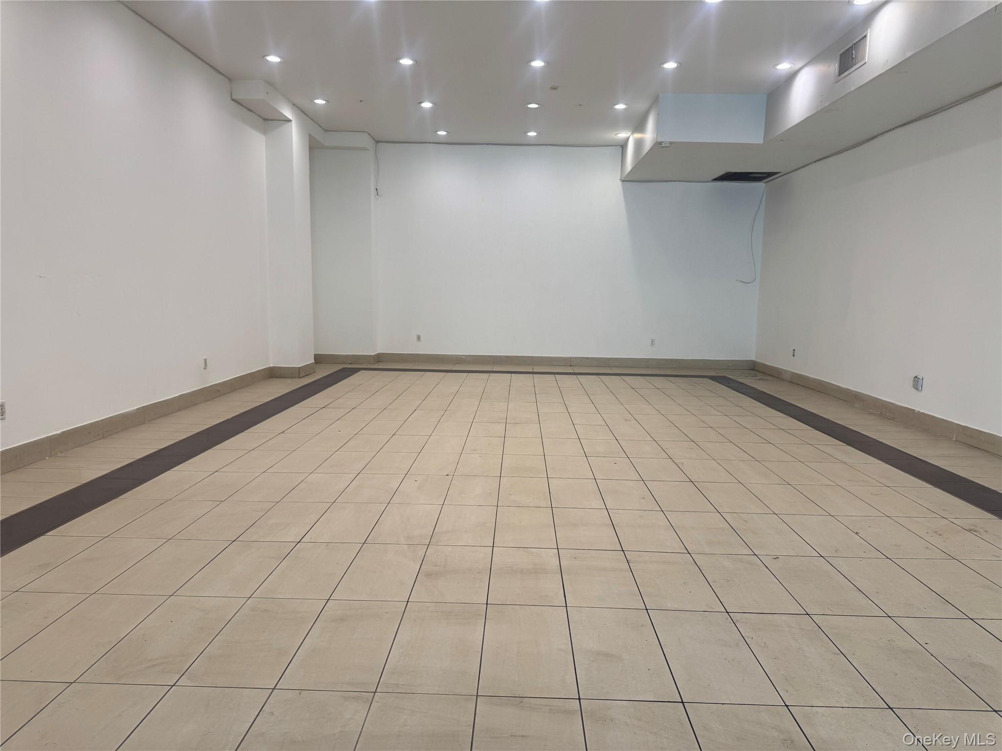2825 Steinway Street – For Rent