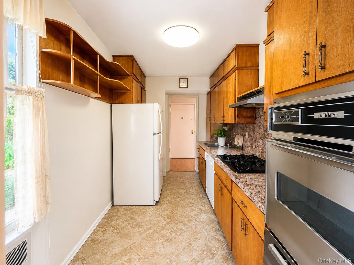 209-25 18th Avenue, Unit 6D photo 12