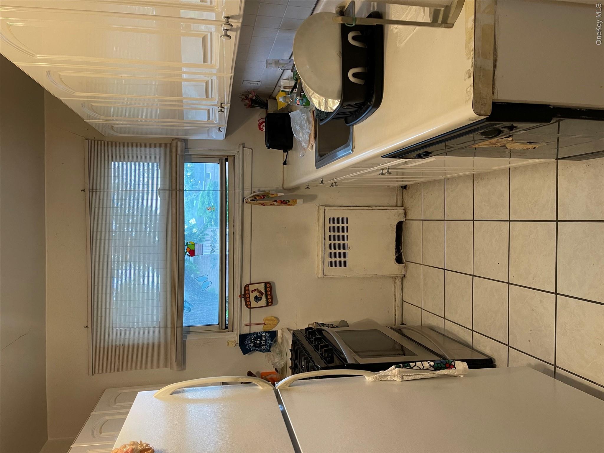81-14 Langdale Street, Unit 249B photo 2
