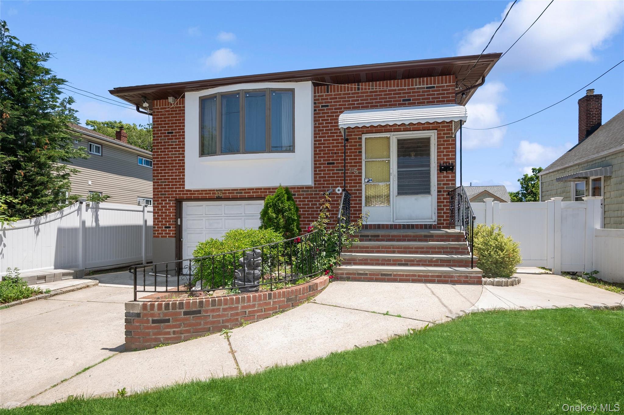 15 Belmont Boulevard – For Sale photo 2