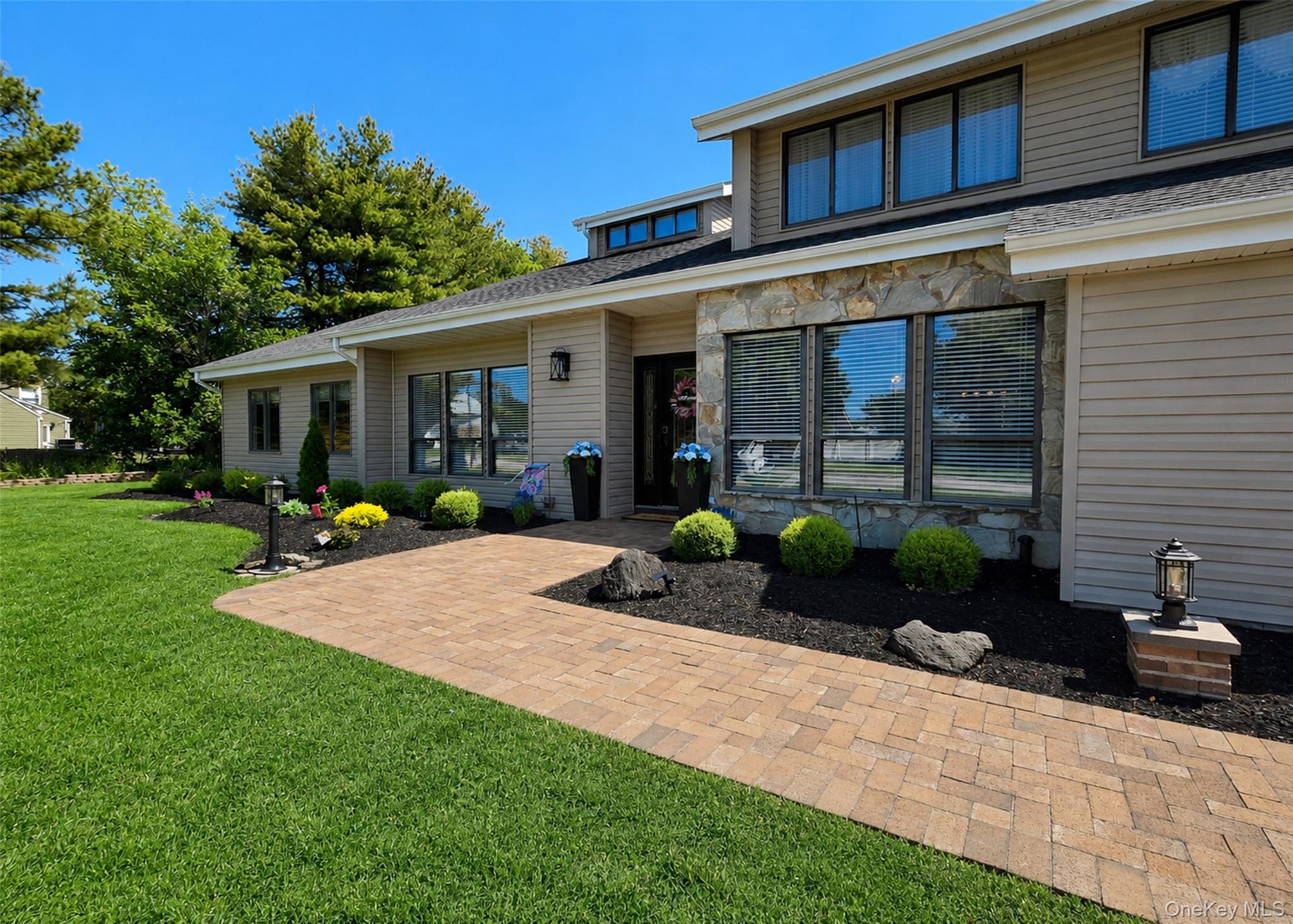 25 Vineyard Way – For Sale photo 4