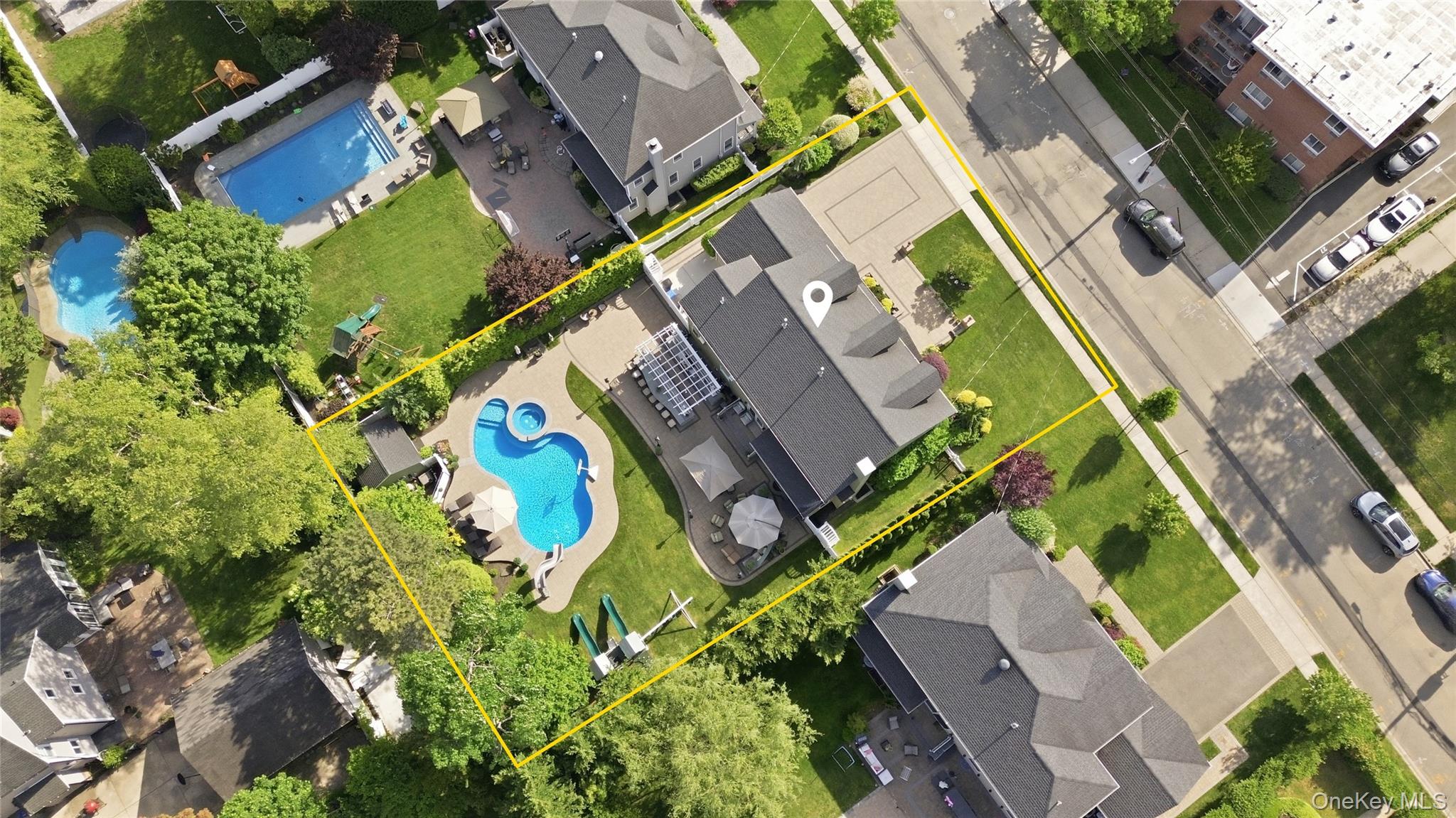 27 Davison Place – For Sale photo 46