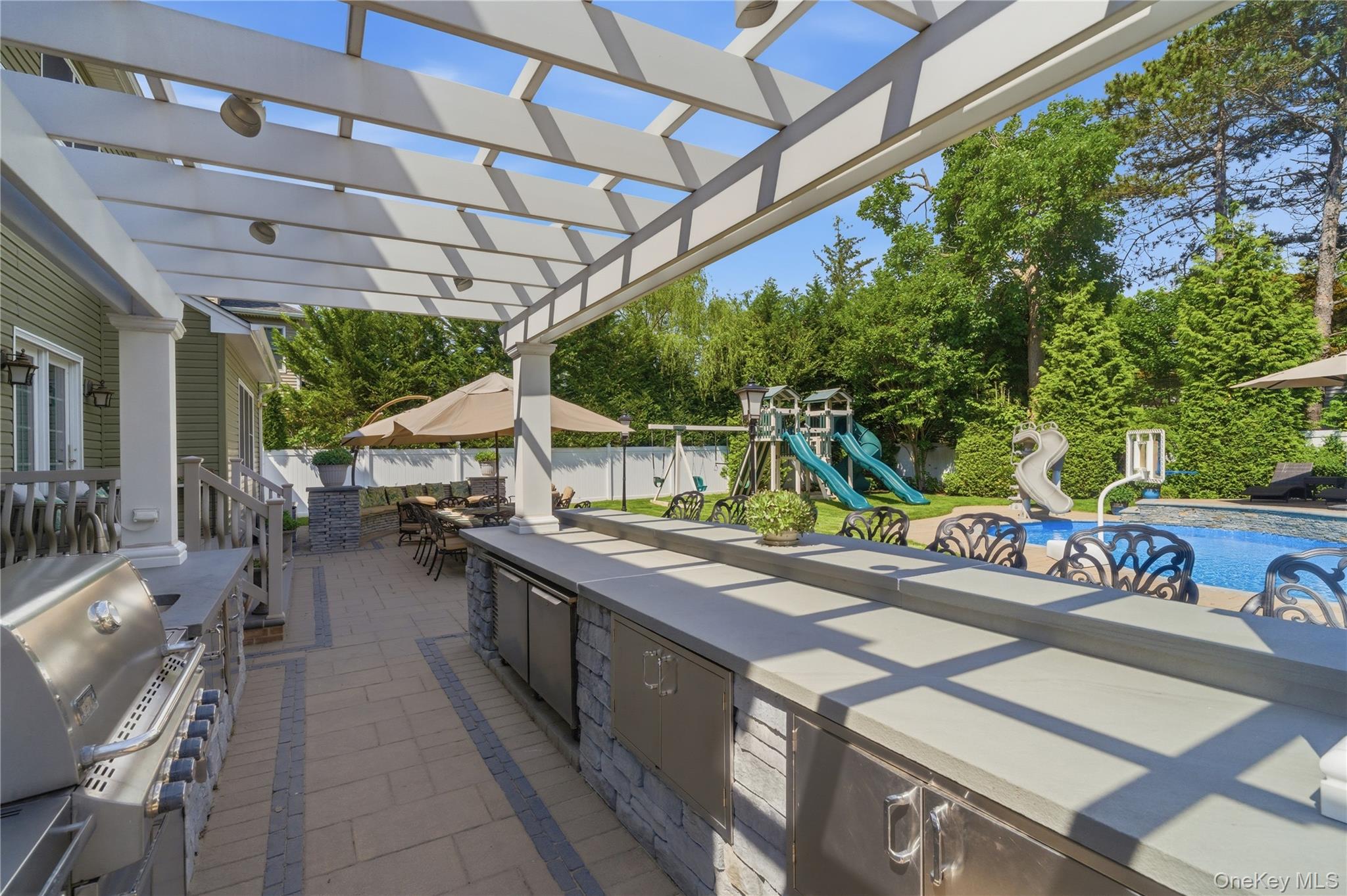 27 Davison Place – For Sale photo 40
