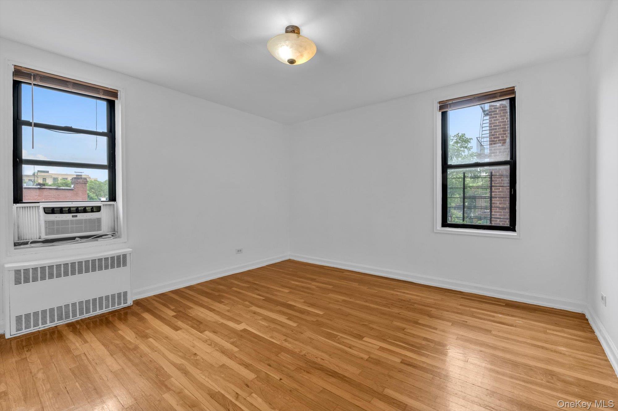 40 E 43rd Street, Unit 3B photo 7