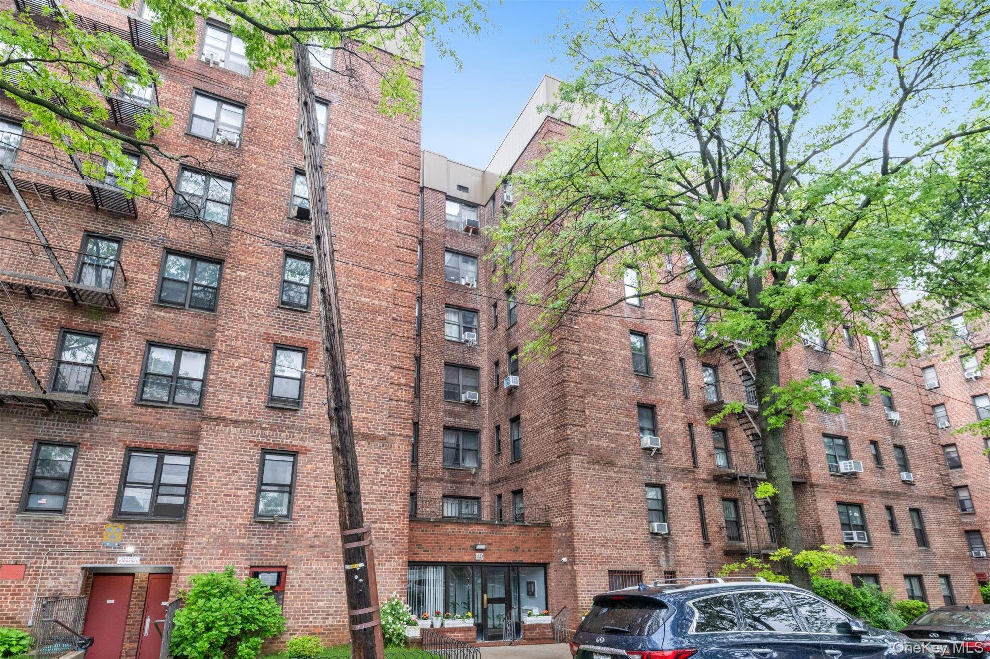 40 E 43rd Street, Unit 3B