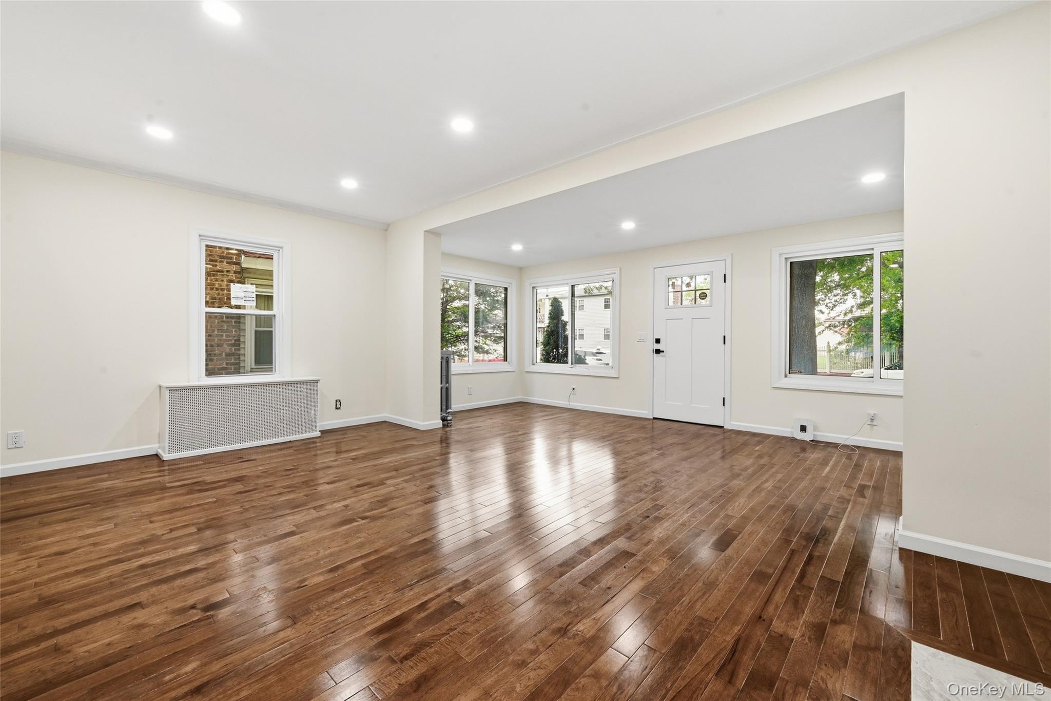 9122 Springfield Boulevard – For Sale photo 2