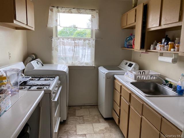254-25 75th Avenue, Unit 2nd fl photo 8