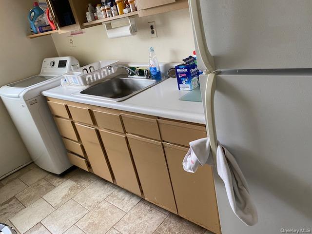 254-25 75th Avenue, Unit 2nd fl photo 6