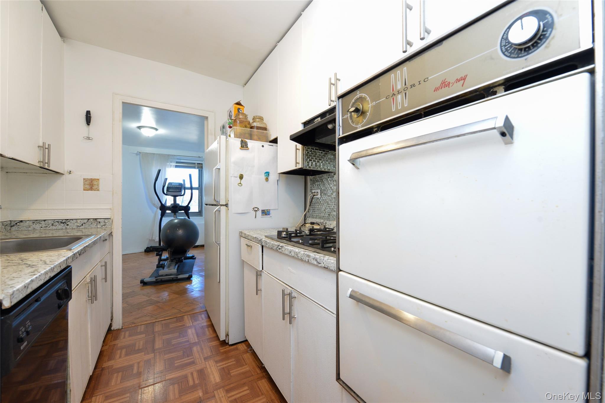 61-20 Grand Central, Unit B 508 photo 14