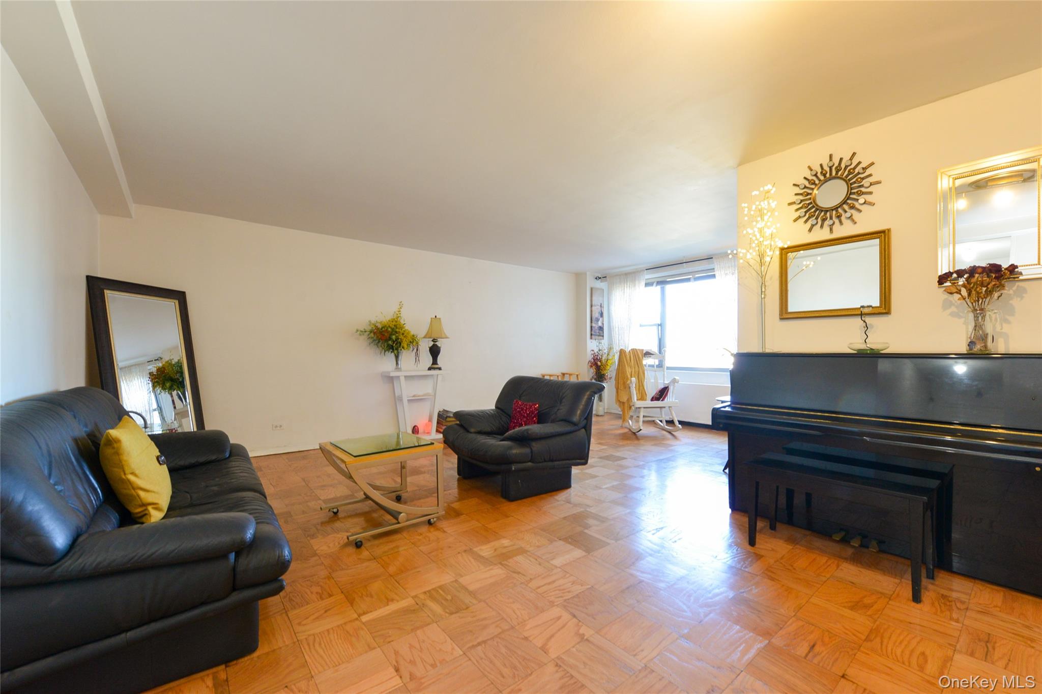 61-20 Grand Central, Unit B 508 photo 10