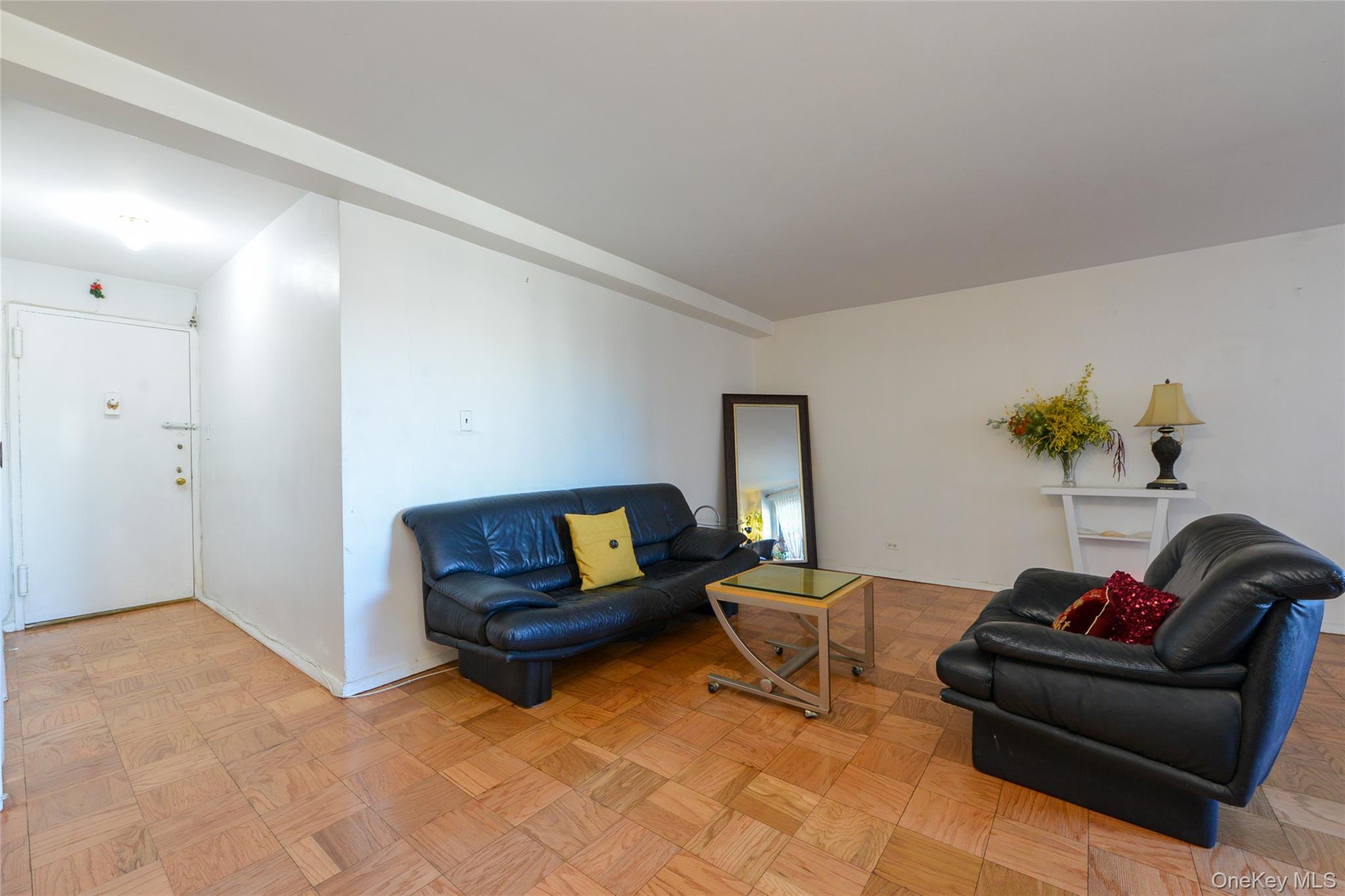 61-20 Grand Central, Unit B 508 photo 6