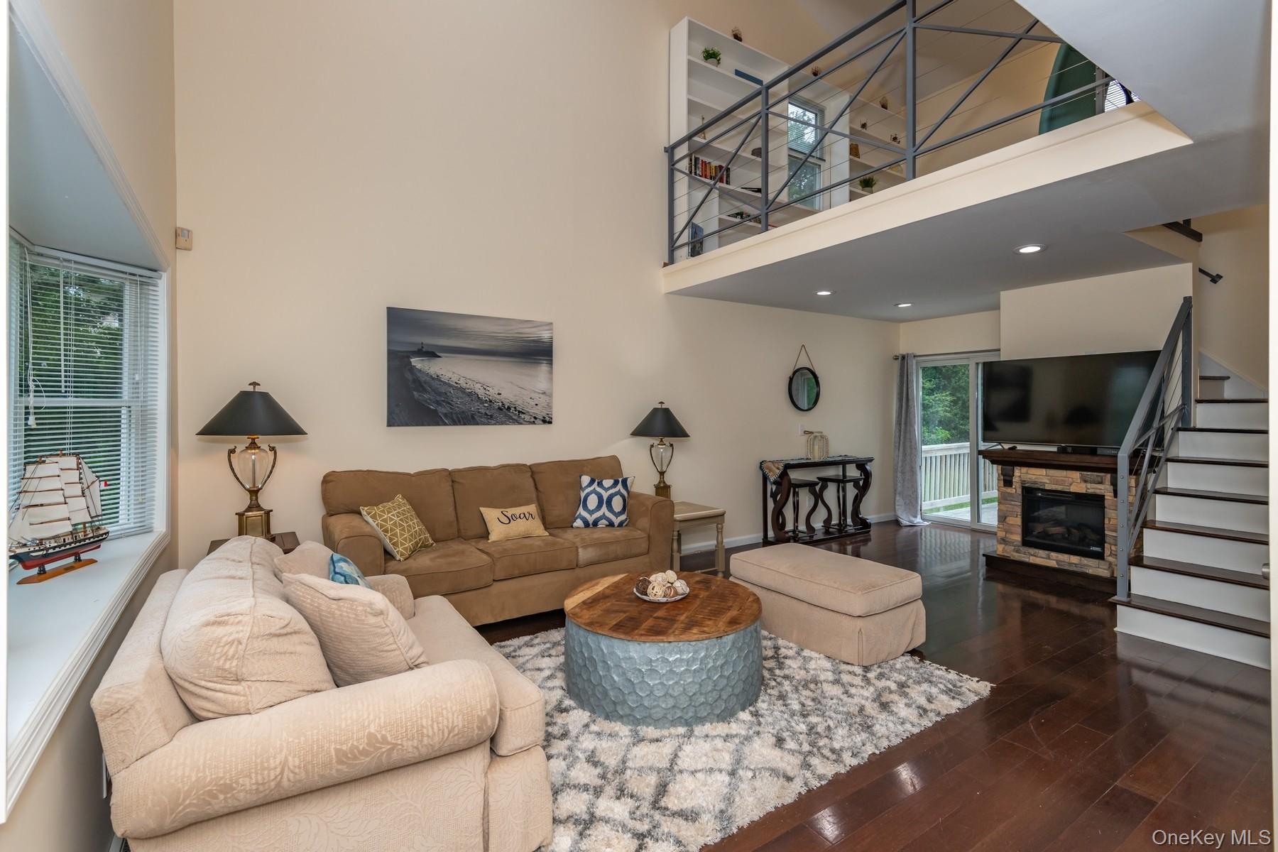 5 Hyler Drive – For Rent photo 2
