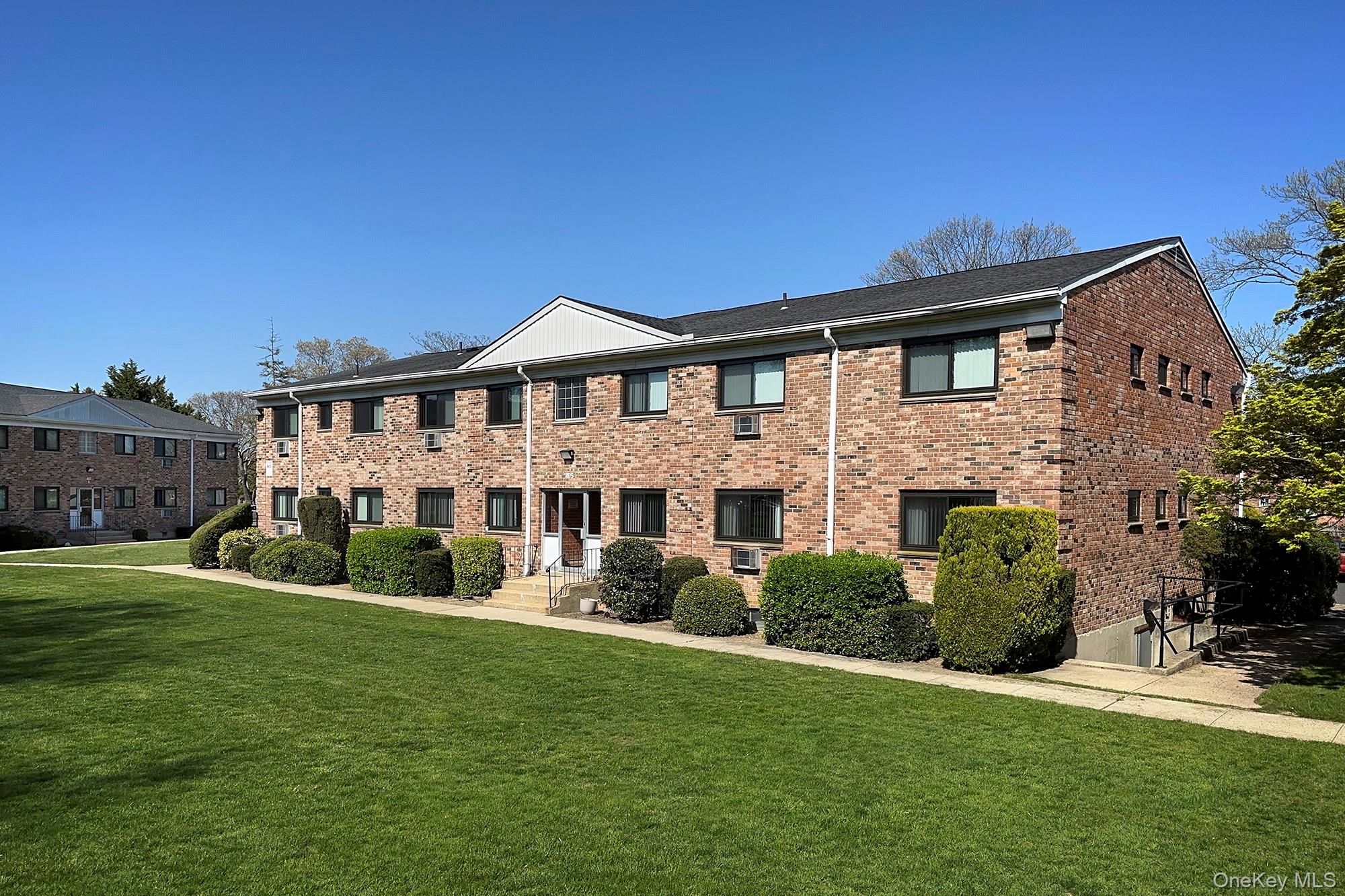 407 East Main Street, Unit 407-7B