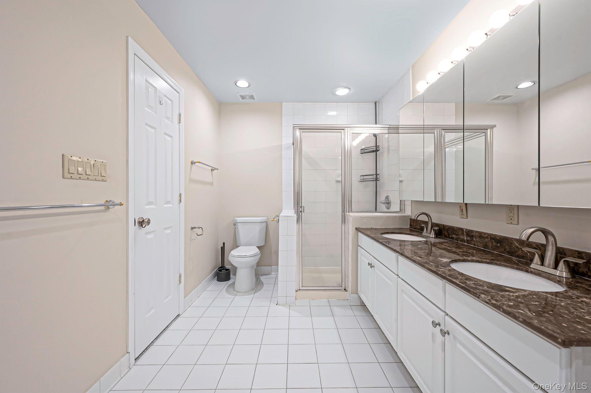 19 The Circle, Unit 19 photo 25