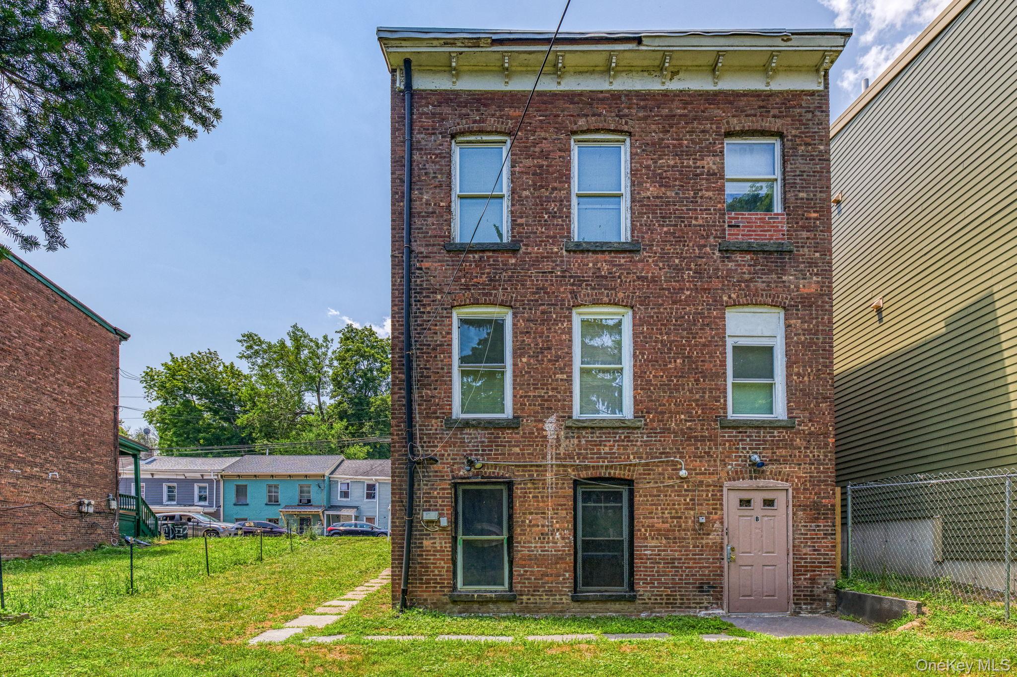 160 N Miller Street – For Sale photo 8