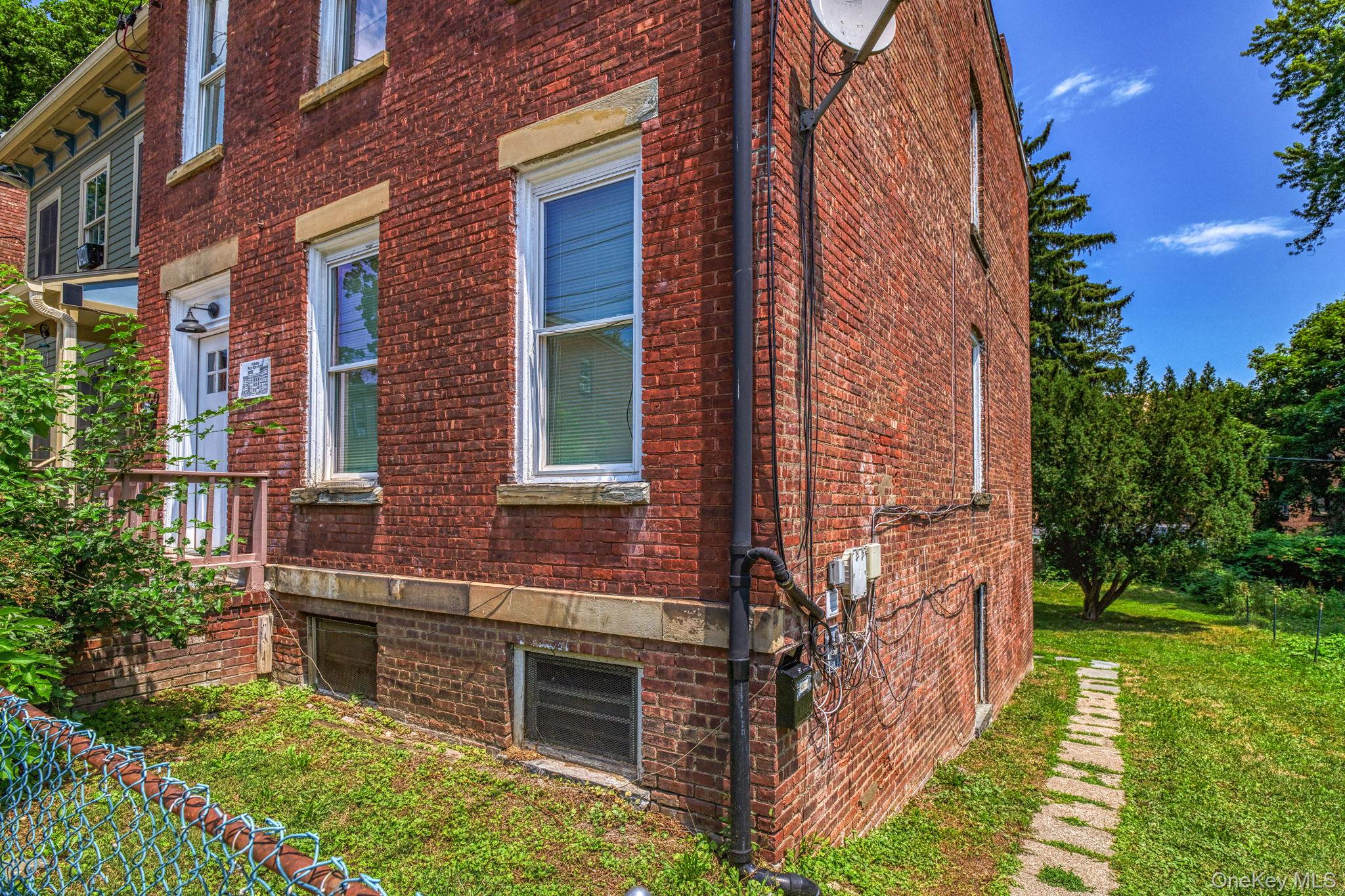 160 N Miller Street – For Sale photo 5