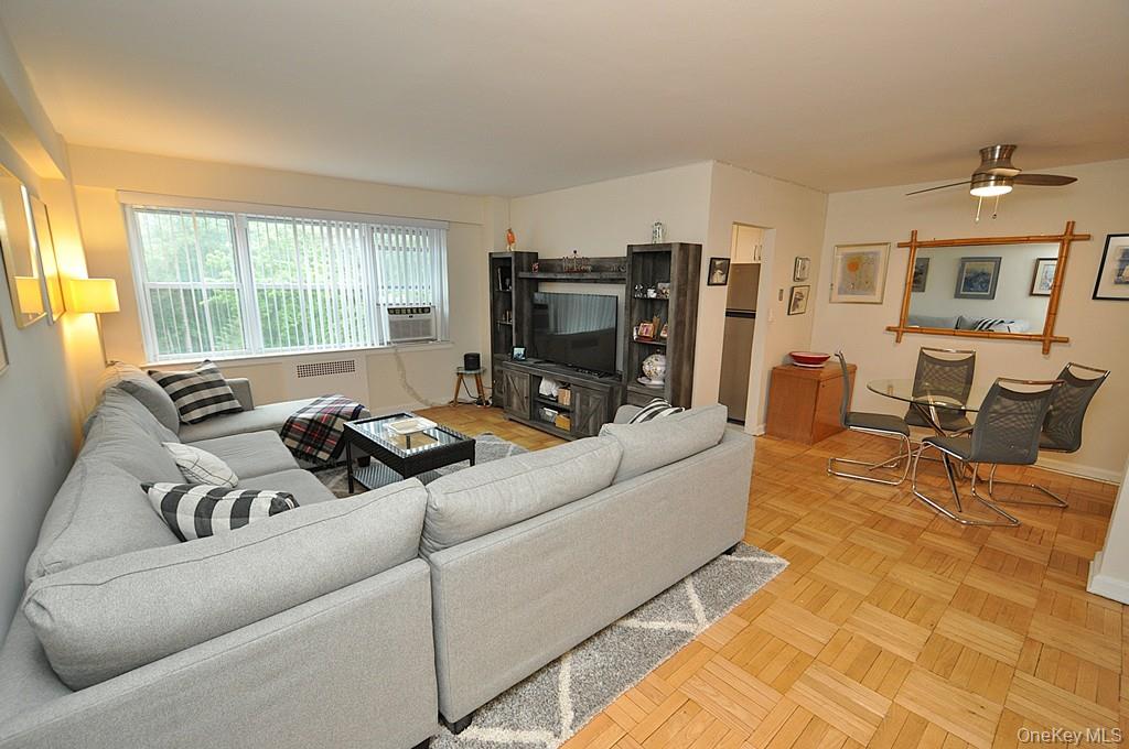 235 Garth Road, Unit A5B photo 2