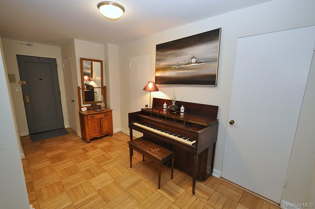 235 Garth Road, Unit A5B photo 30