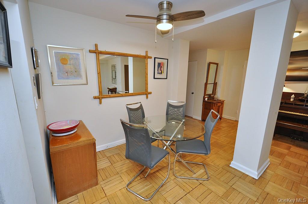235 Garth Road, Unit A5B photo 16