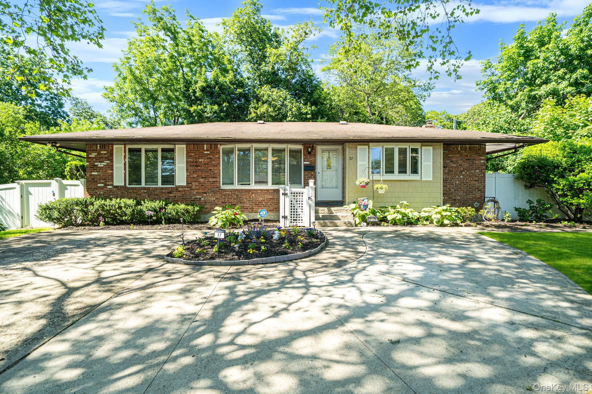 37 Coe Place – For Sale