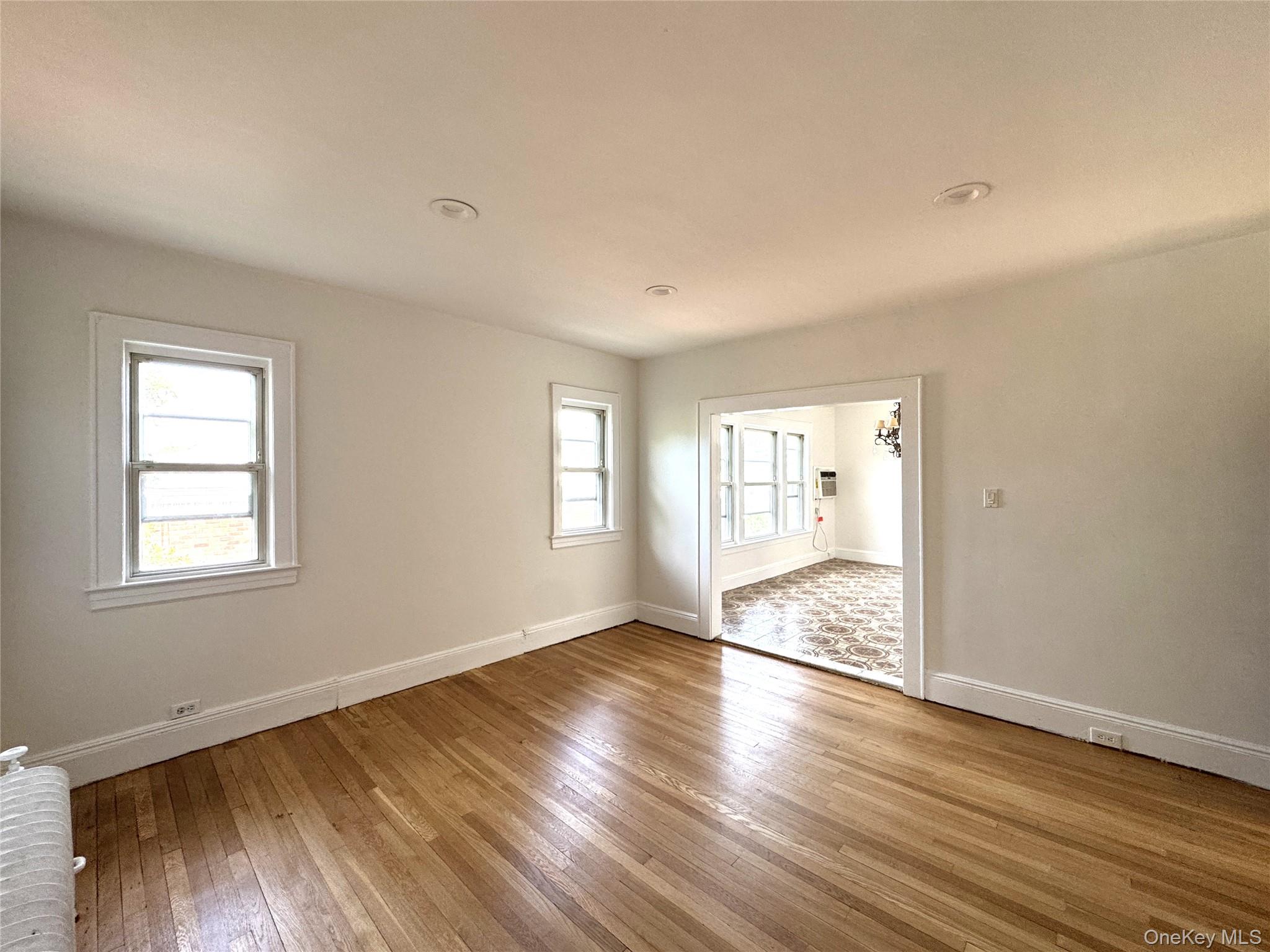 14638 Bayside Avenue – For Sale photo 27