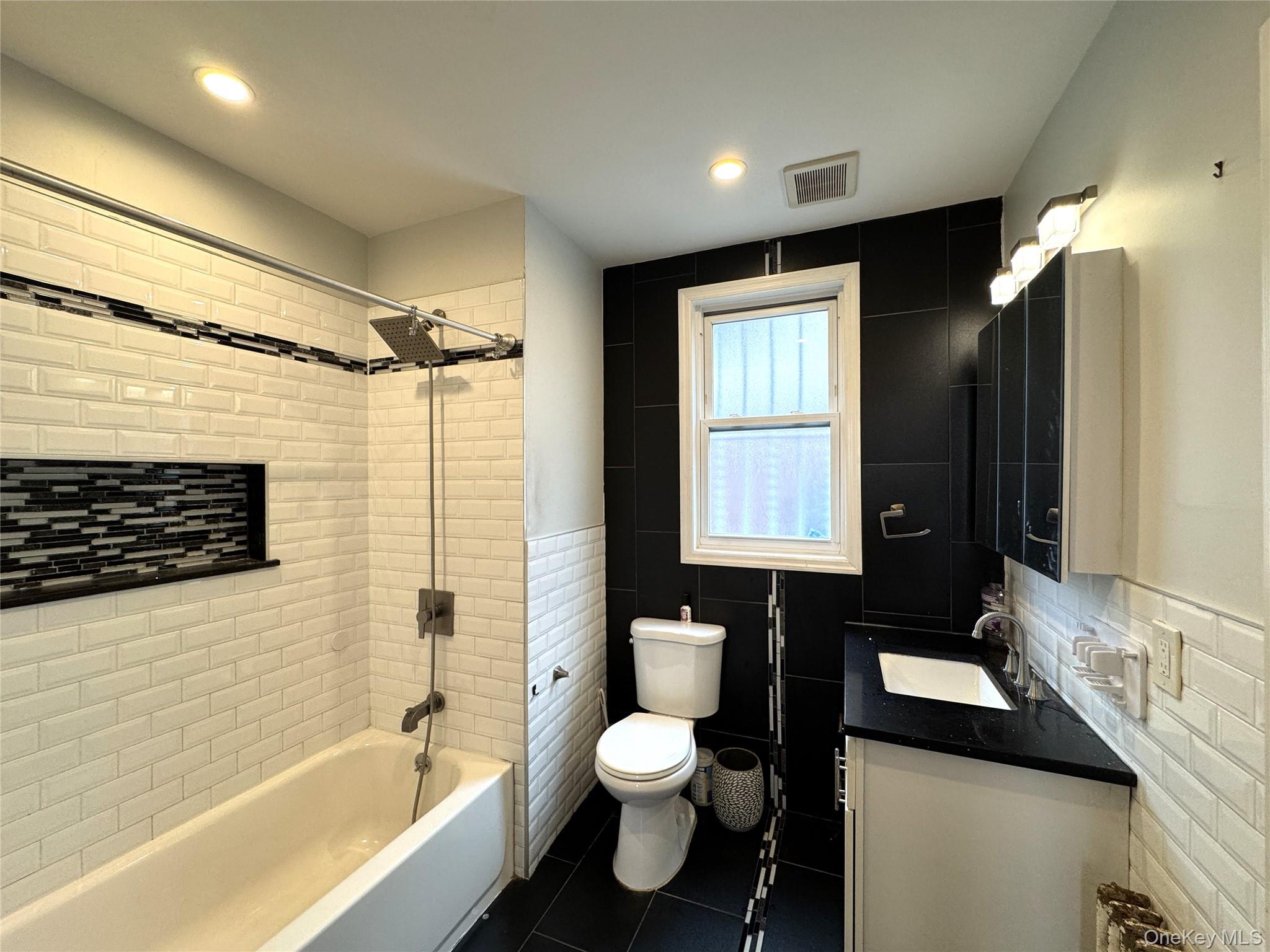 14638 Bayside Avenue – For Sale photo 11