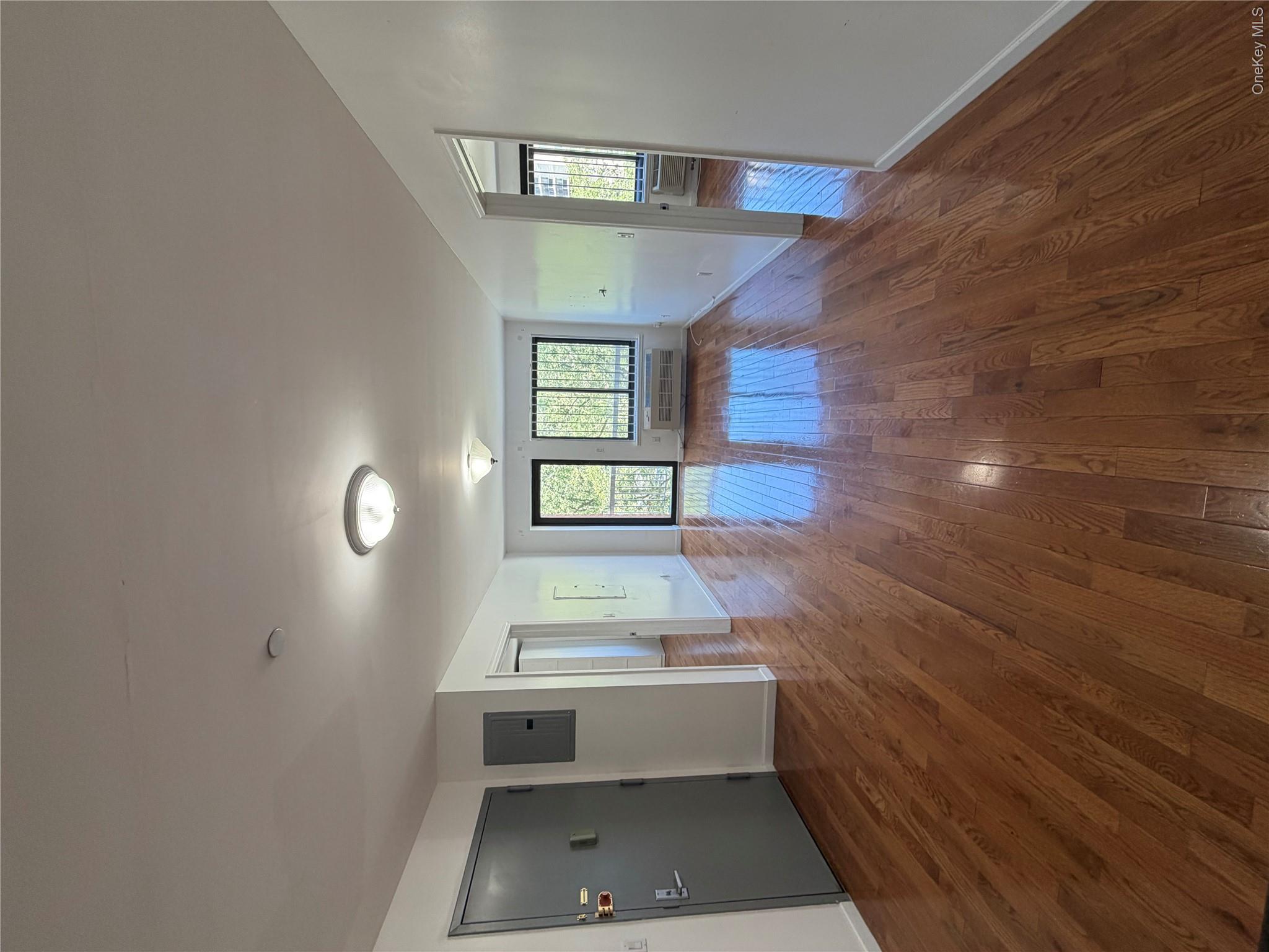 87-12 175th Street, Unit 6B photo 2