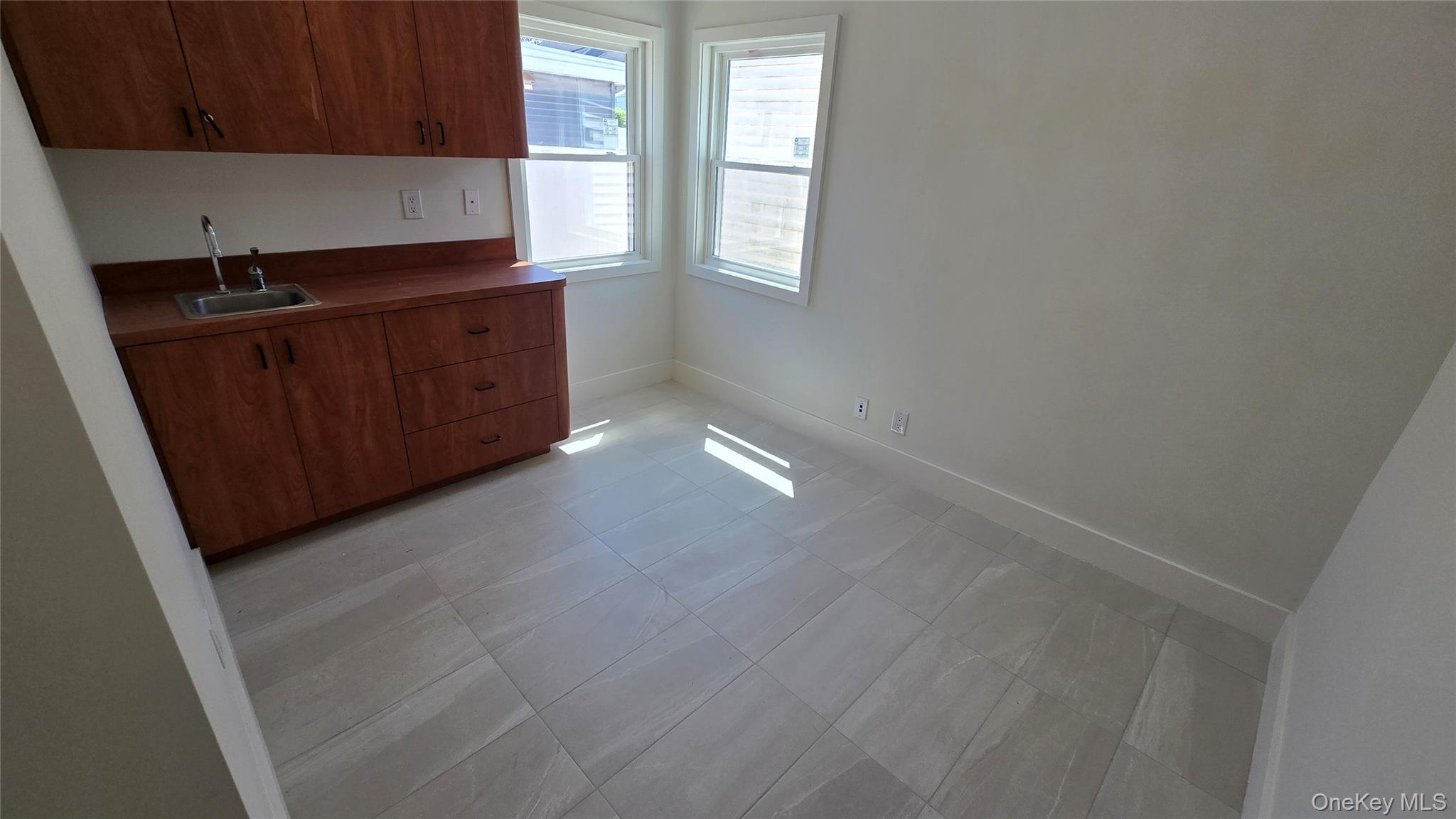724 E Park Avenue – For Sale photo 9