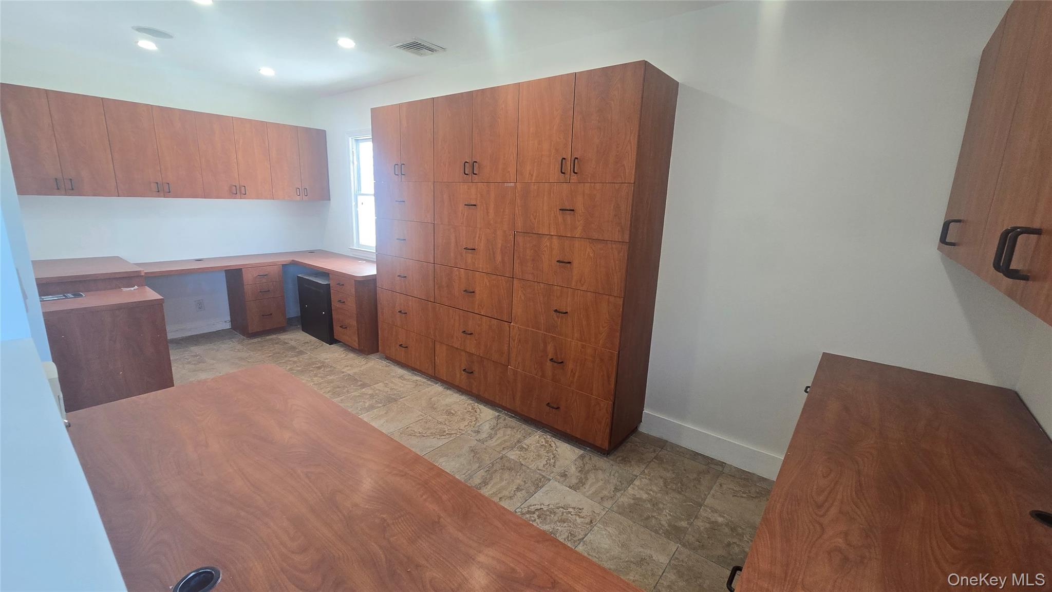 724 E Park Avenue – For Sale photo 4
