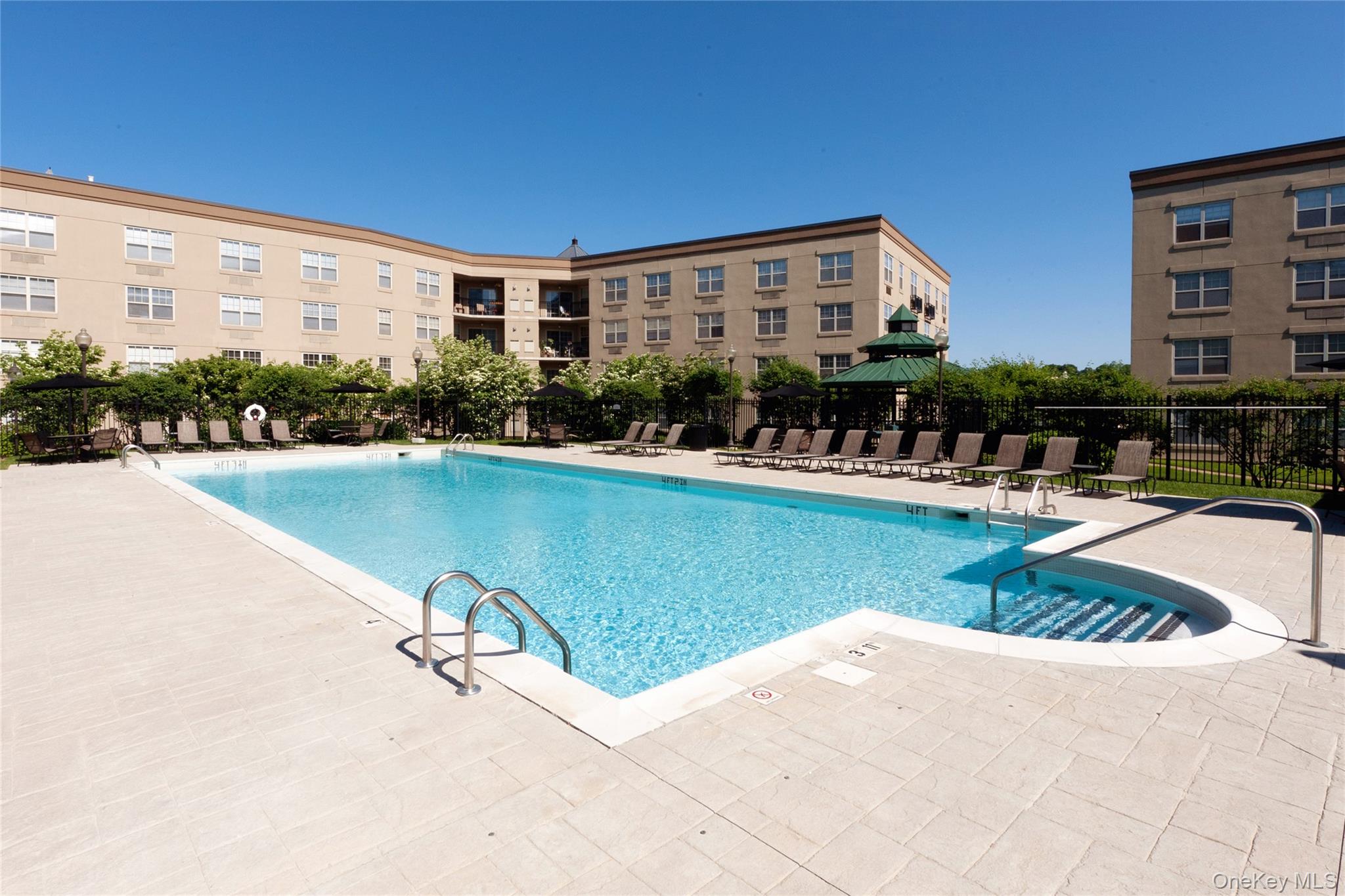 100 Glen Street, Unit N2211 photo 6