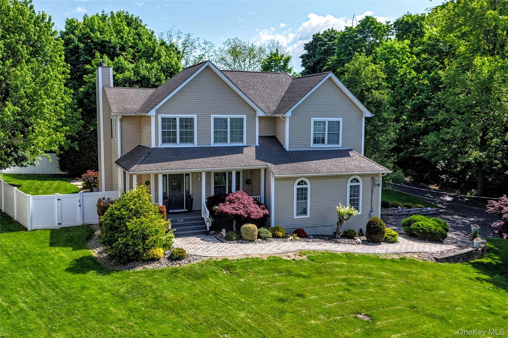 235 Sunset Terrace – For Sale photo 3