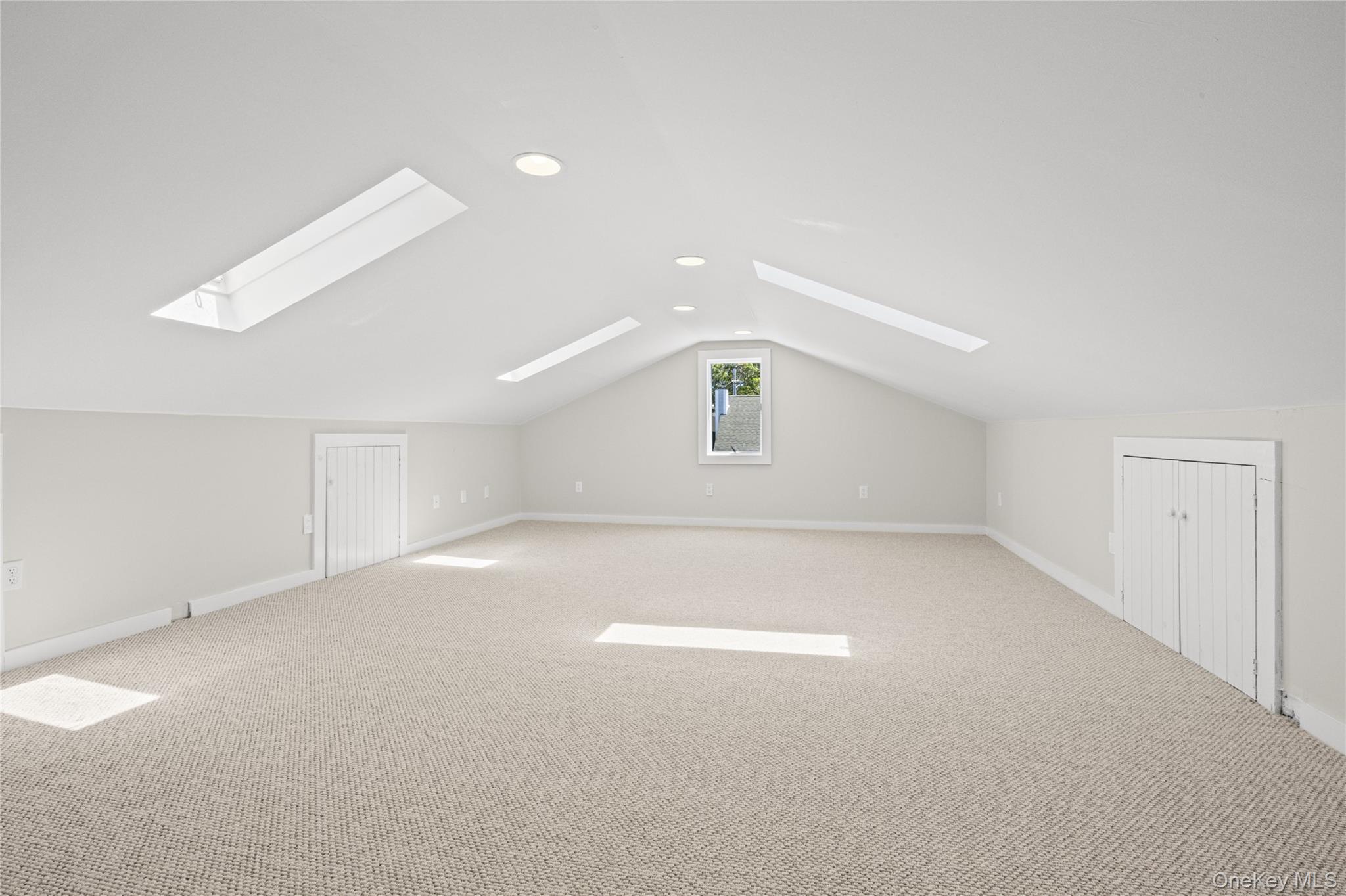 81 Beach Road – For Sale photo 34