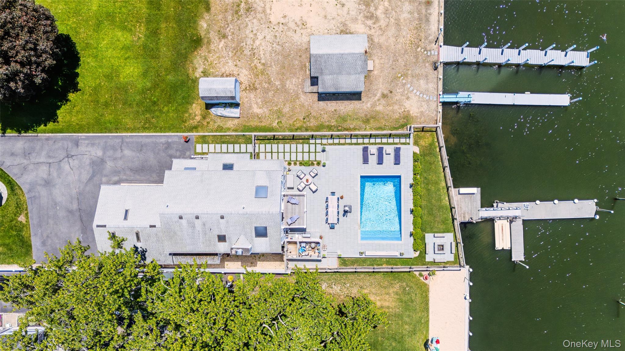 81 Beach Road – For Sale photo 48
