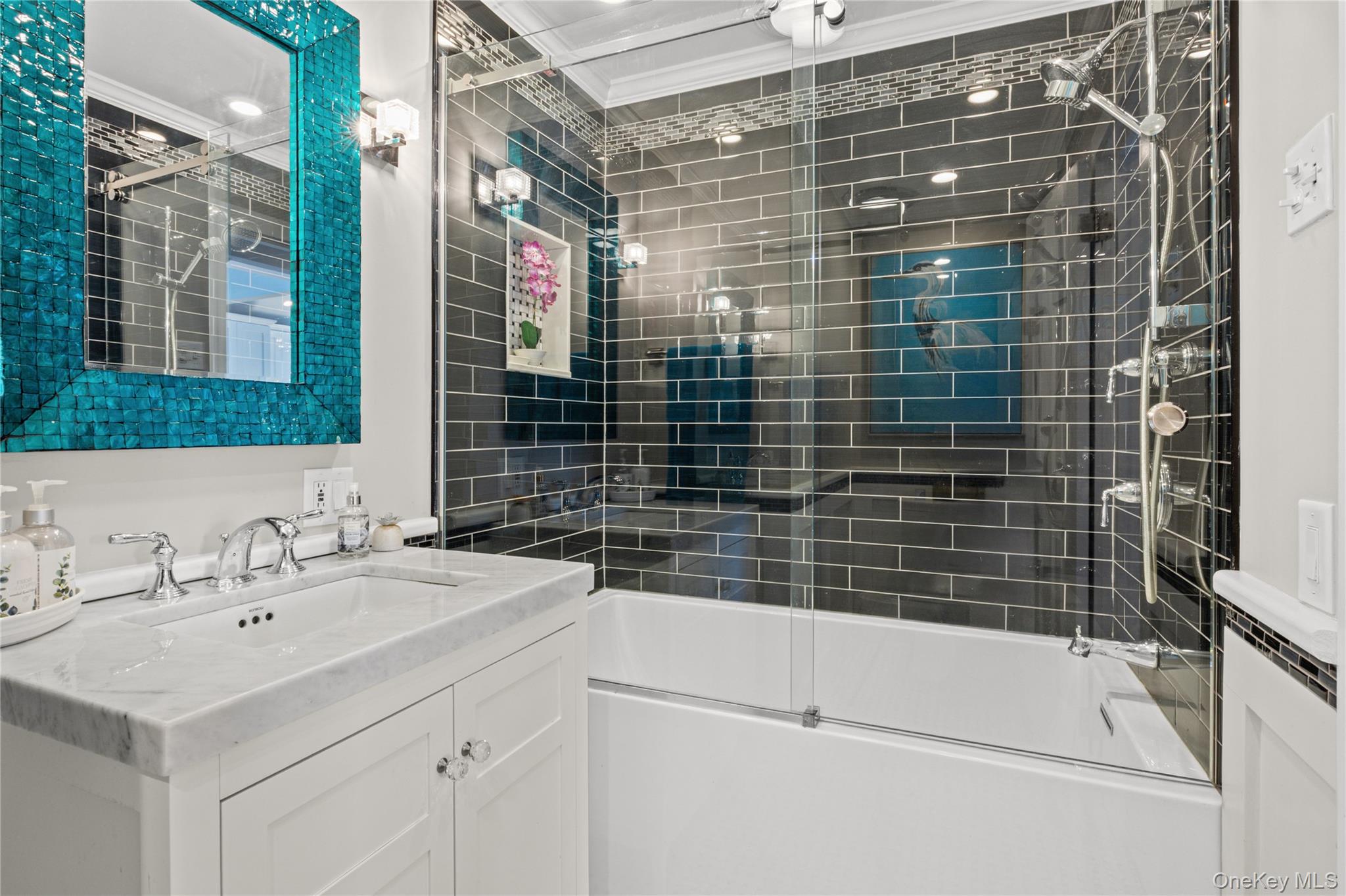 81 Beach Road – For Sale photo 32