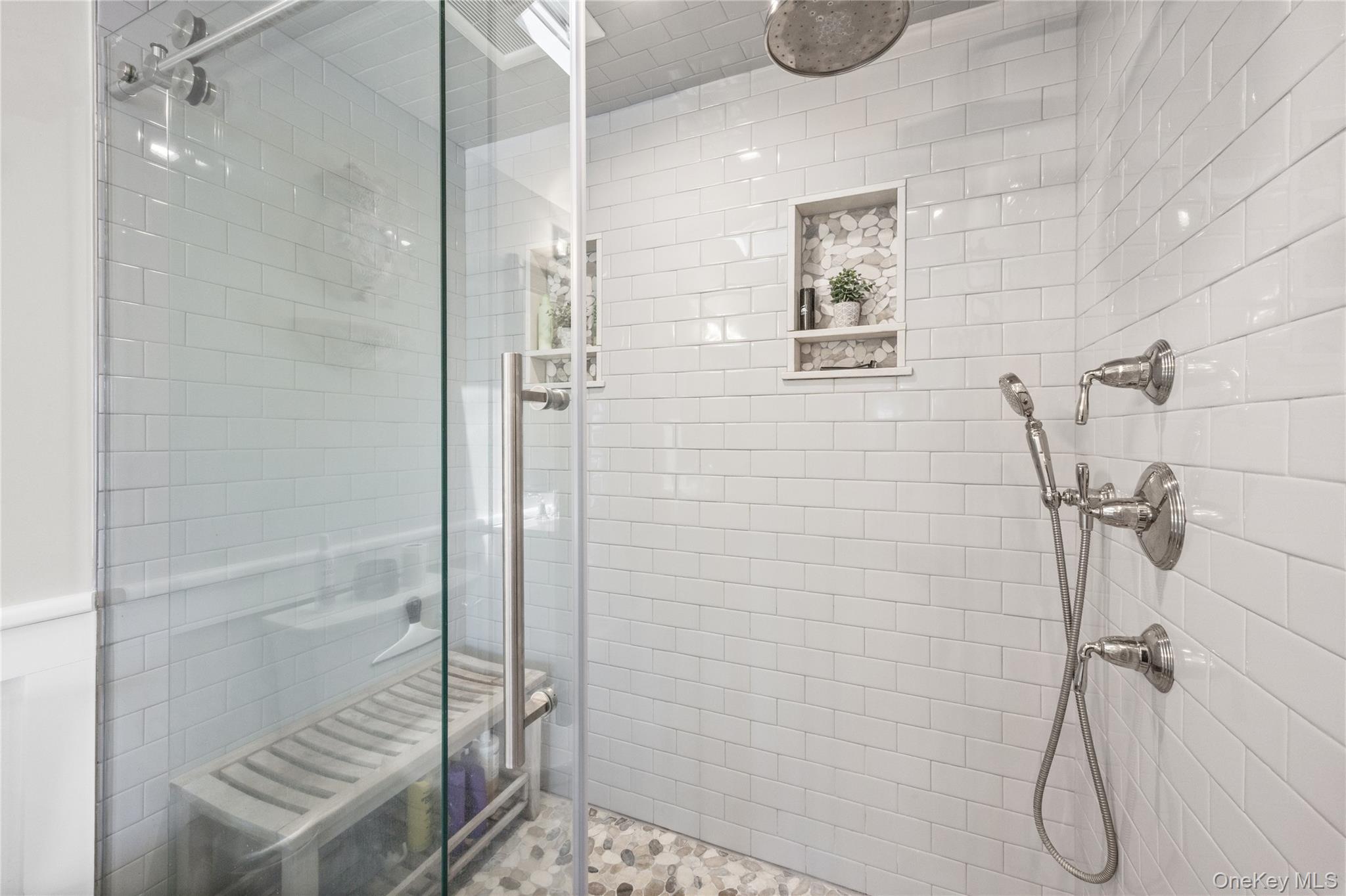 81 Beach Road – For Sale photo 29