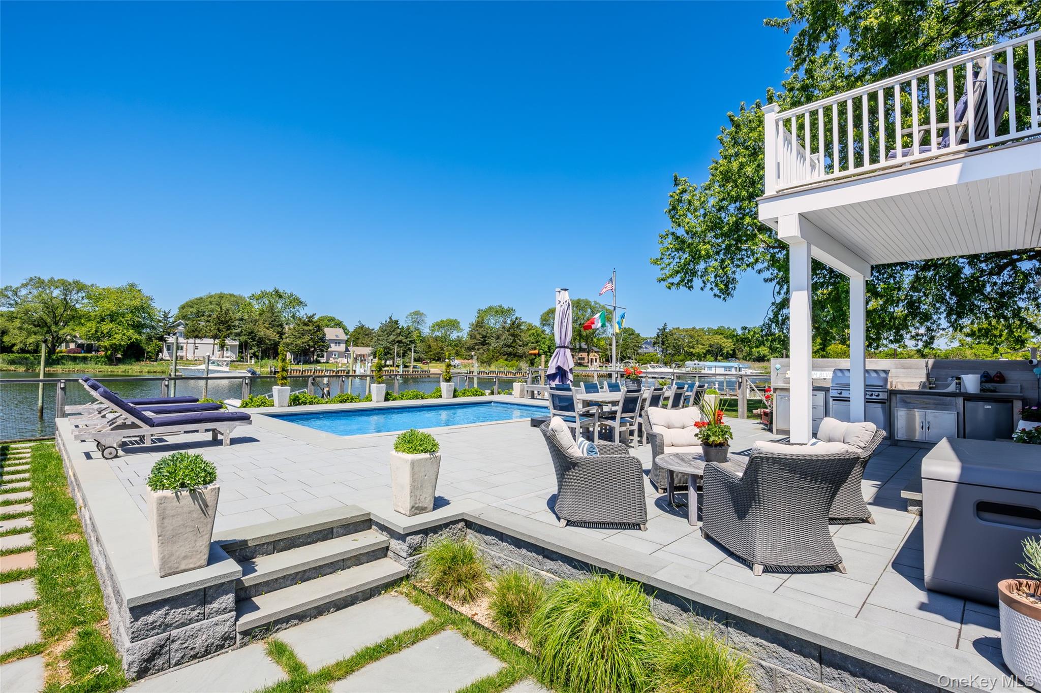 81 Beach Road – For Sale photo 38